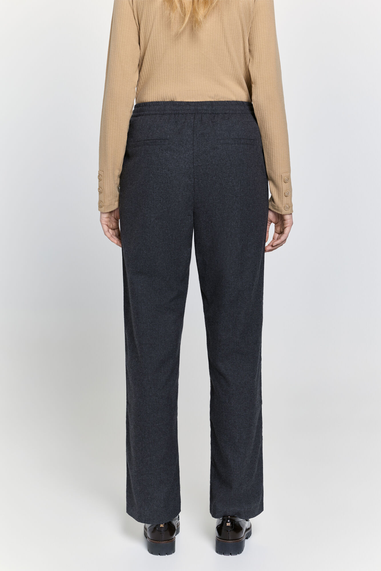 Milano Pantal&oacute;n de franela Gris Oscuro