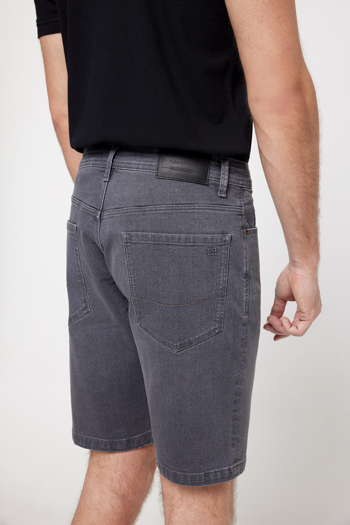 Pedro del Hierro Bermuda Denim Slim Gris