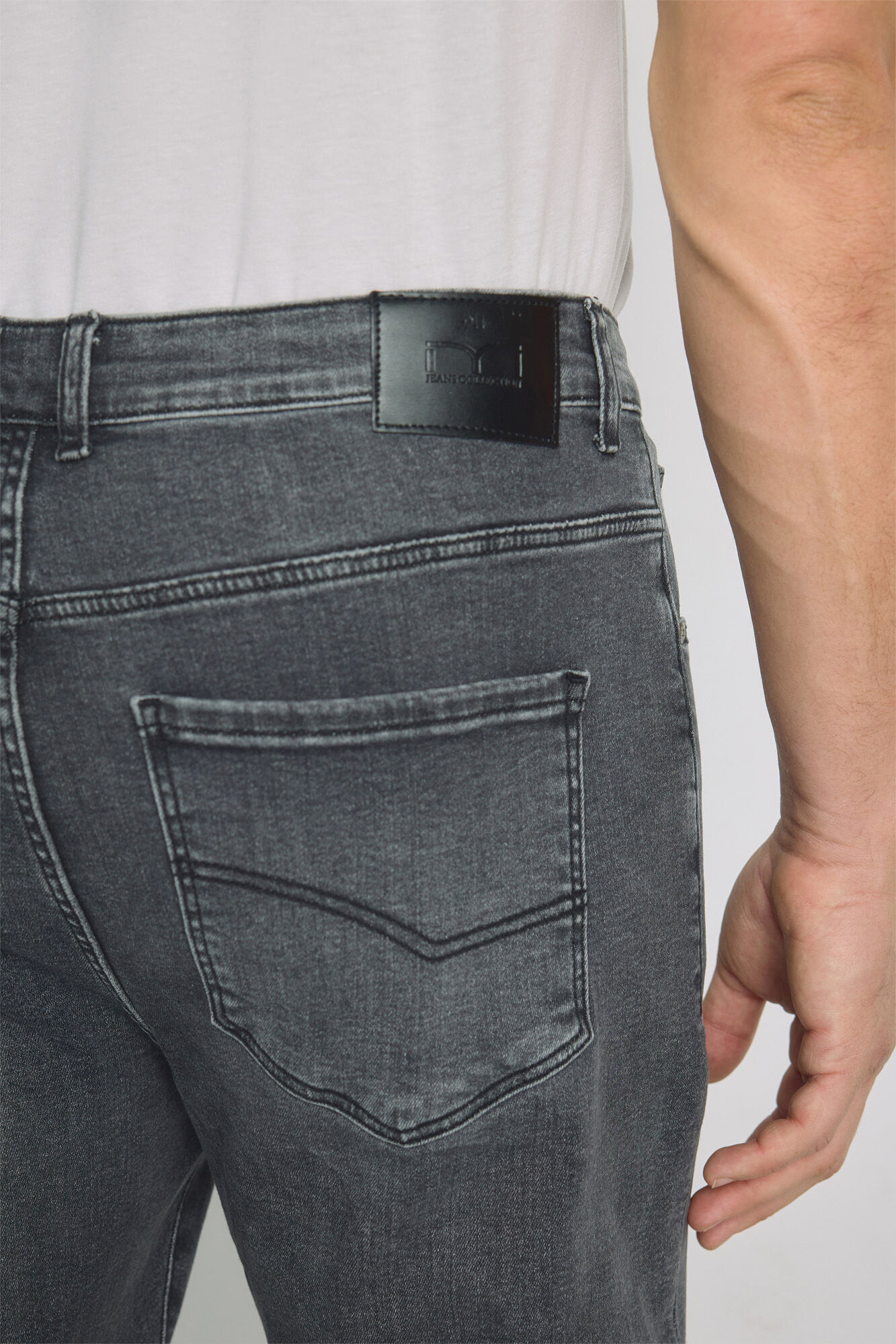Milano Pantal&oacute;n de mezclilla regular fit Gris