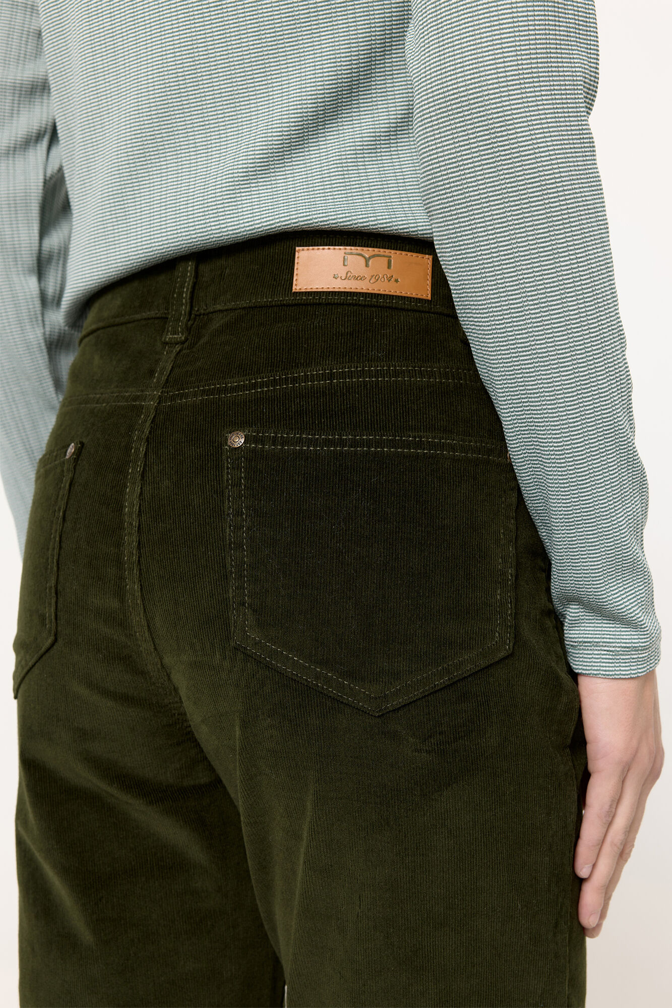 Milano Pantal&oacute;n cinco bolsillos pana Kaki Oscuro