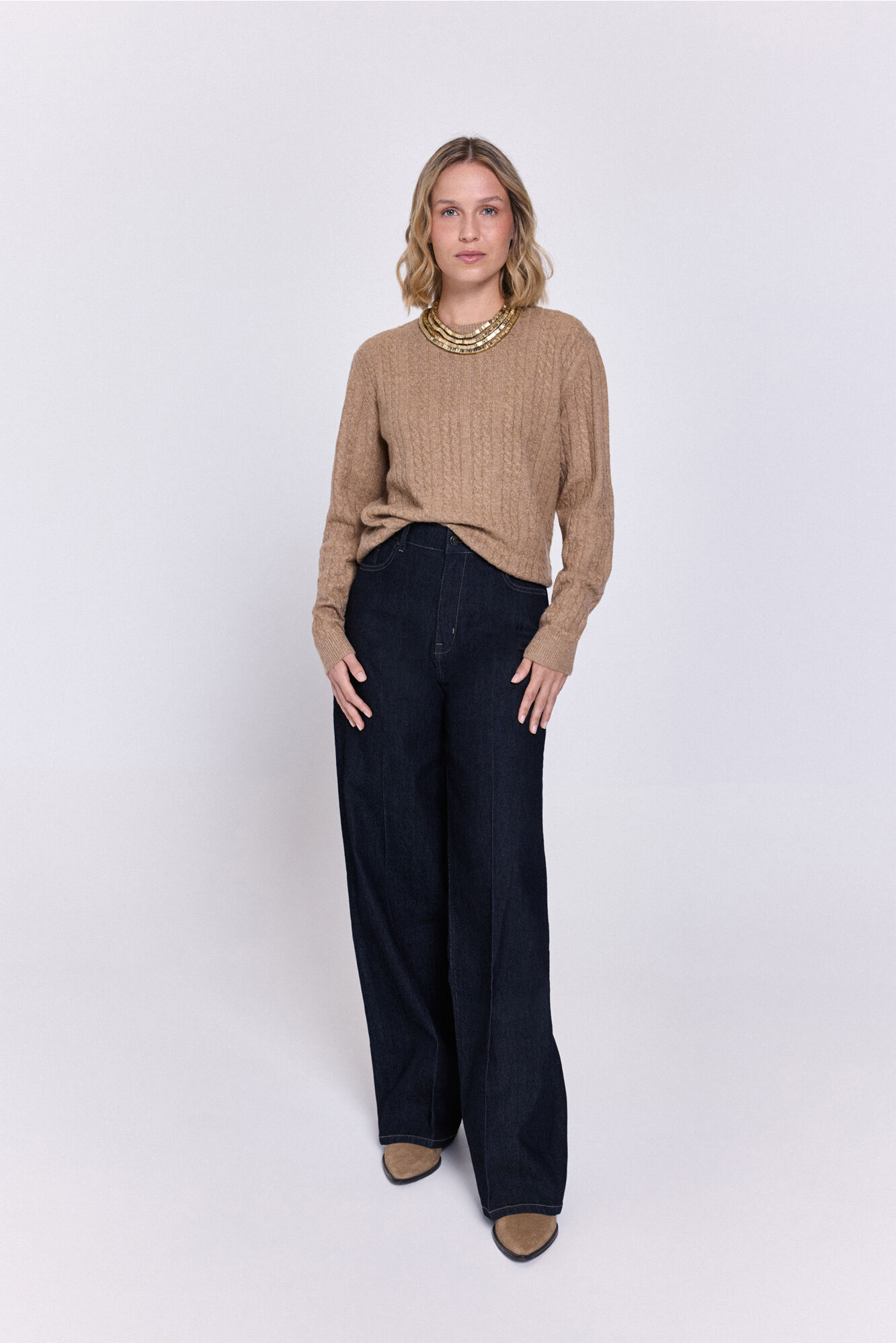 Milano Jersey de cuello redondo ajustado trenzado estructurado Beige/Claro