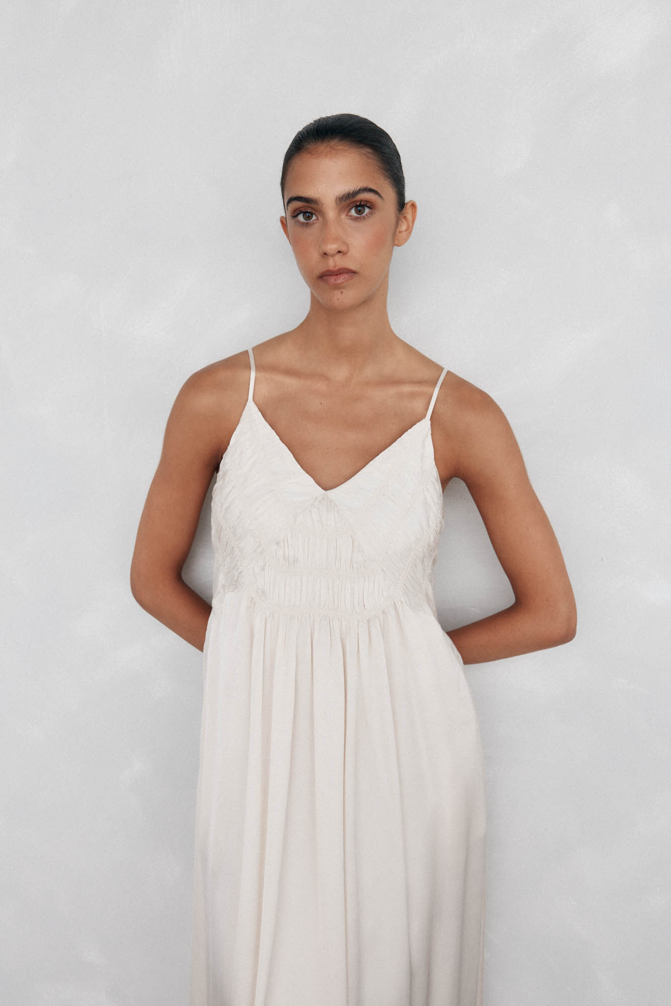 Pedro del Hierro Vestido lencero con detalle de frunces
