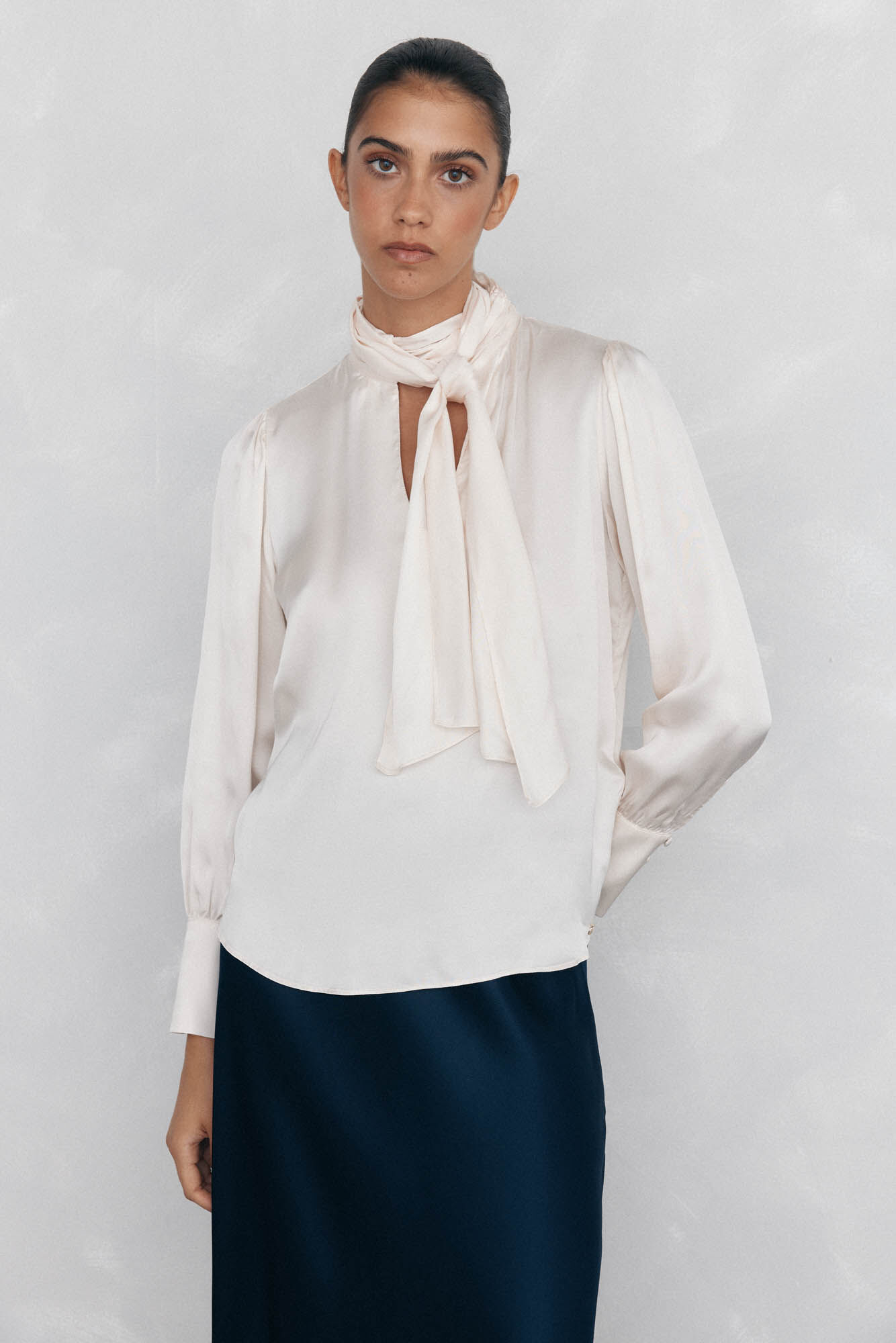 Pedro del Hierro Blusa sat&eacute;n lazo