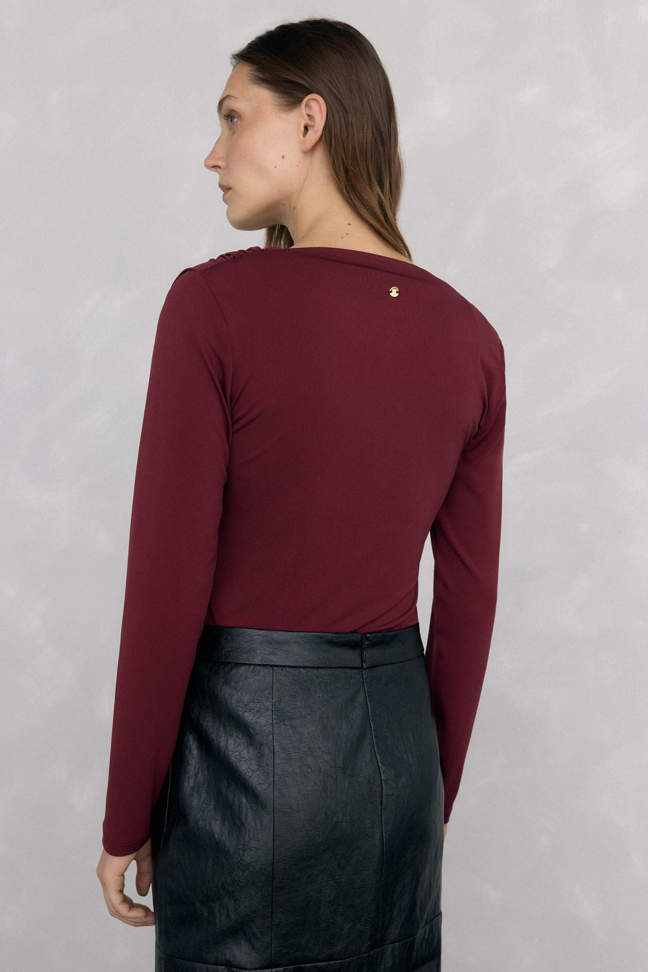 Pedro del Hierro Playera con escote drapeado Burdeos