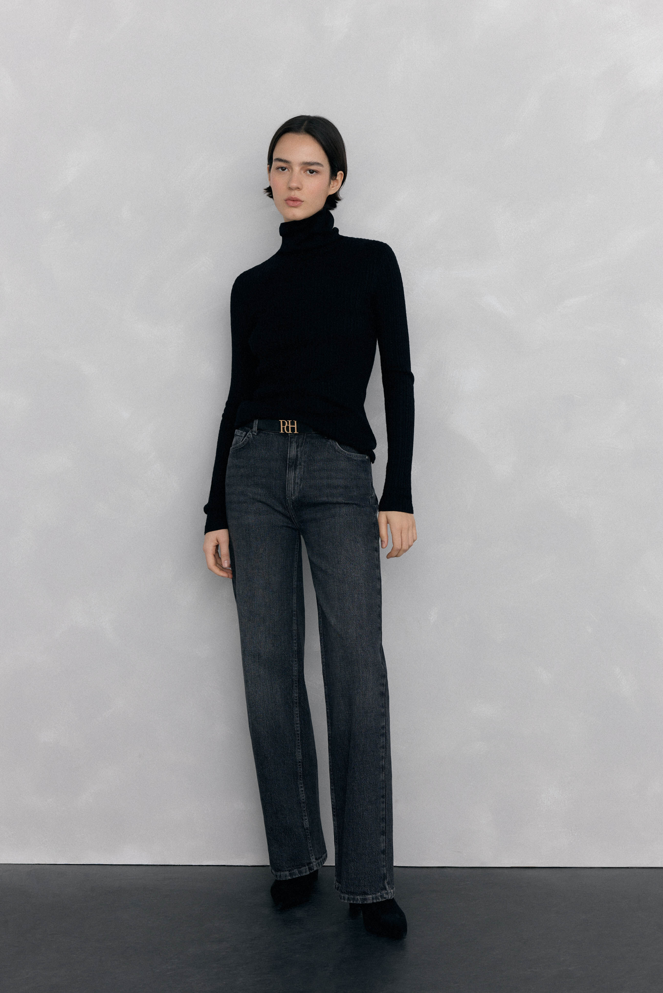 Pedro del Hierro Cisne b&aacute;sico ochos Negro
