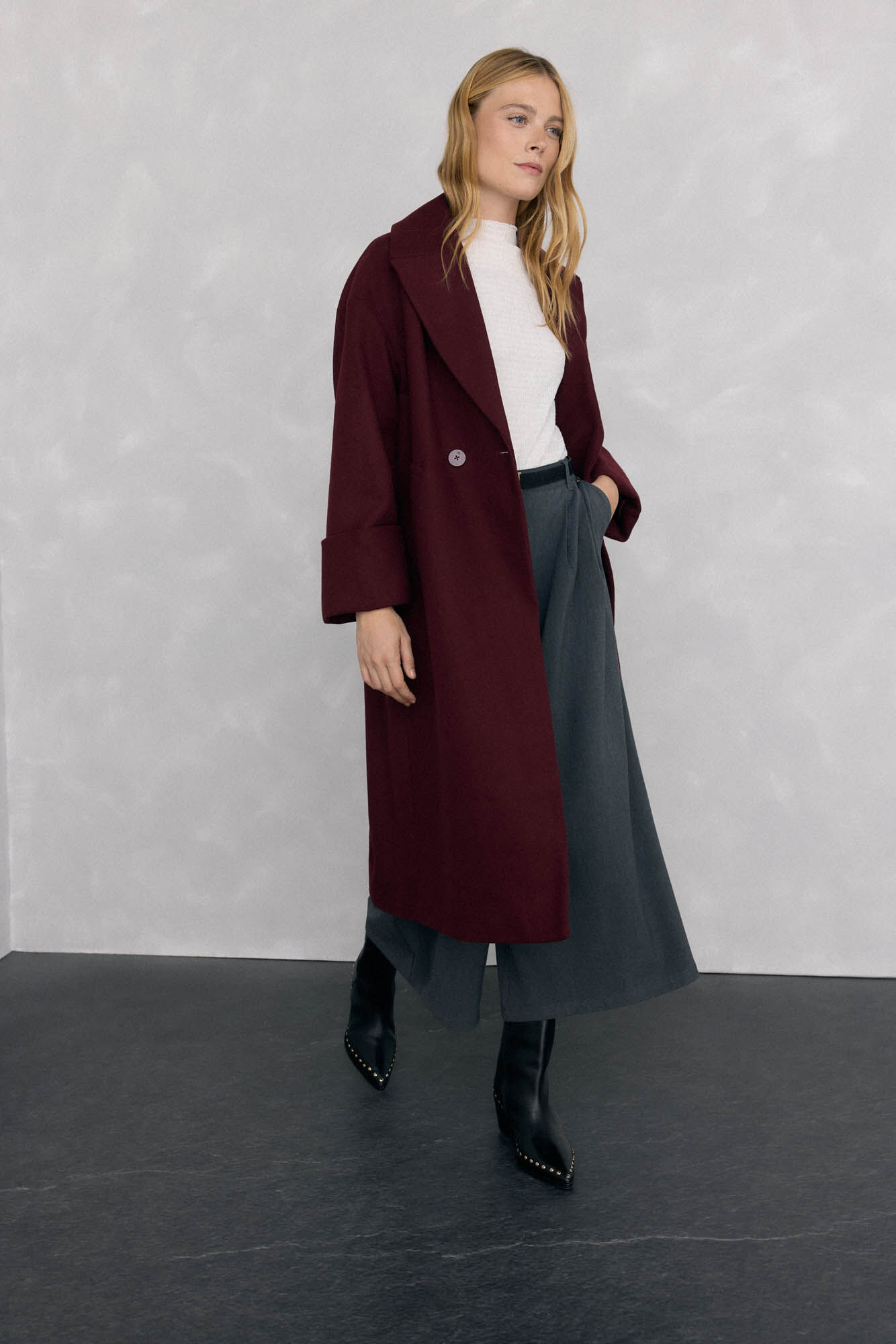 Pedro del Hierro Abrigo oversize Burdeos