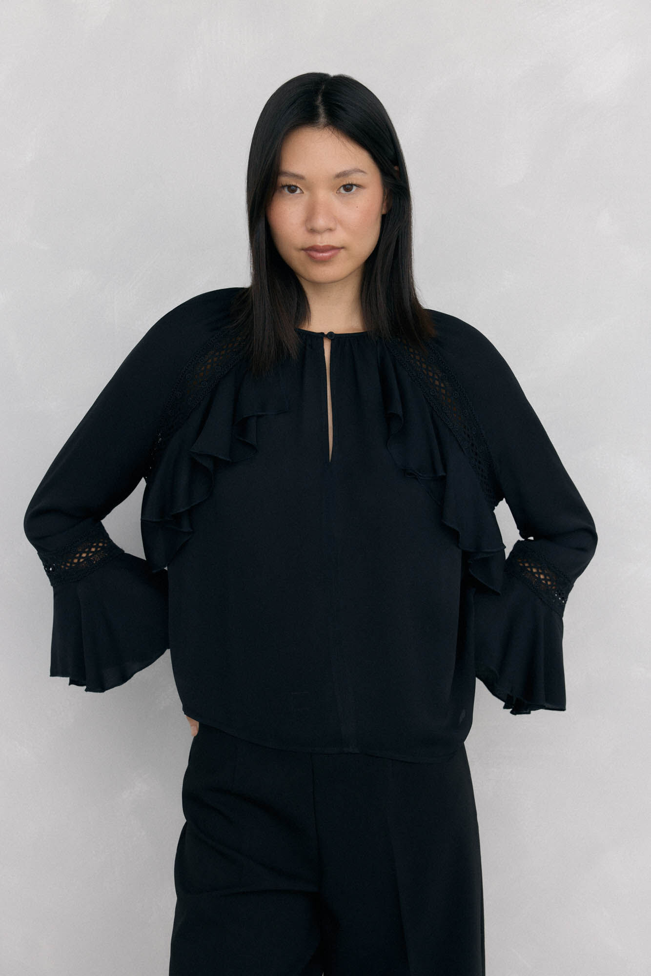 Pedro del Hierro Blusa con volantes y puntilla Negro