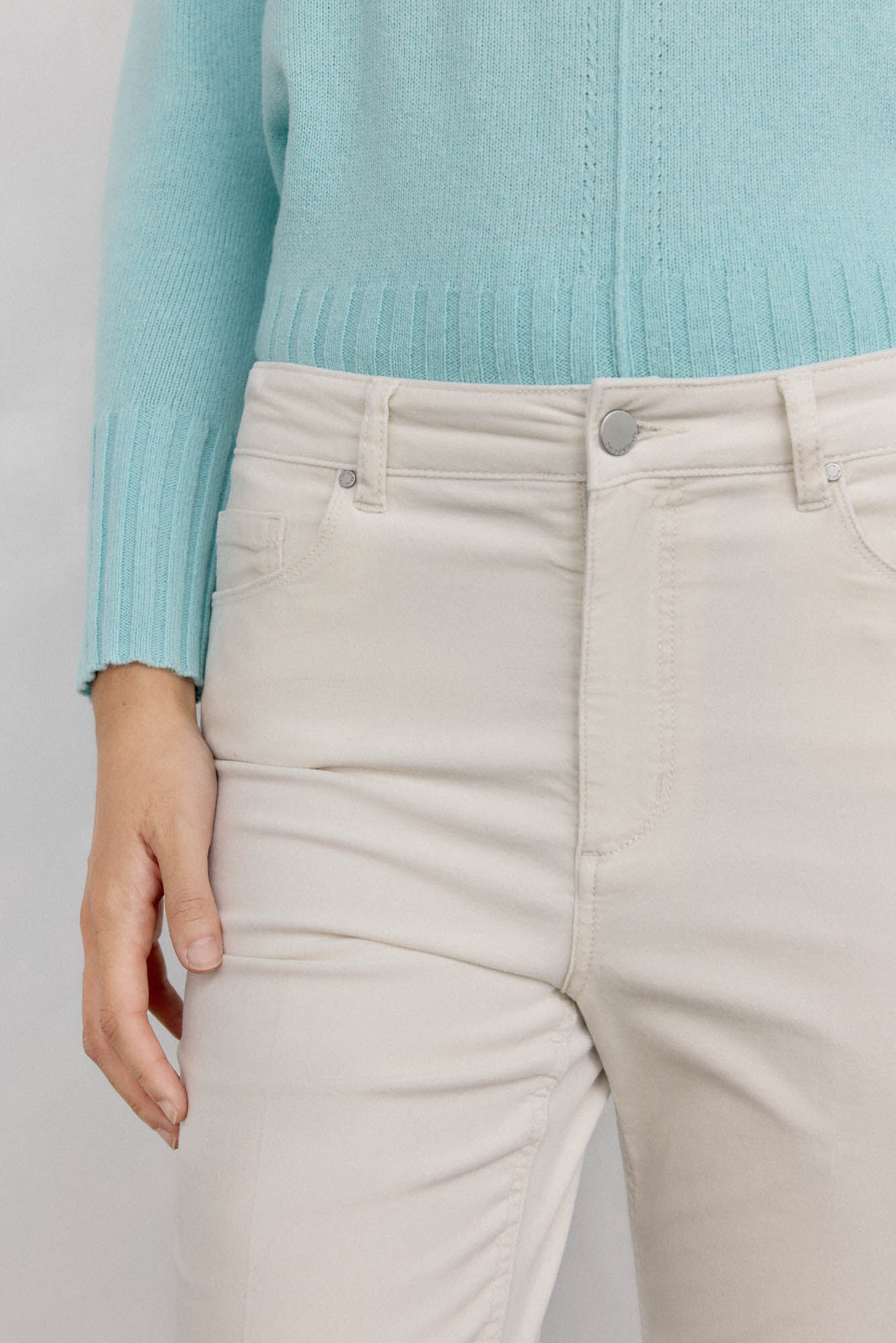 Pedro del Hierro Pantalones terciopelo flare cropped