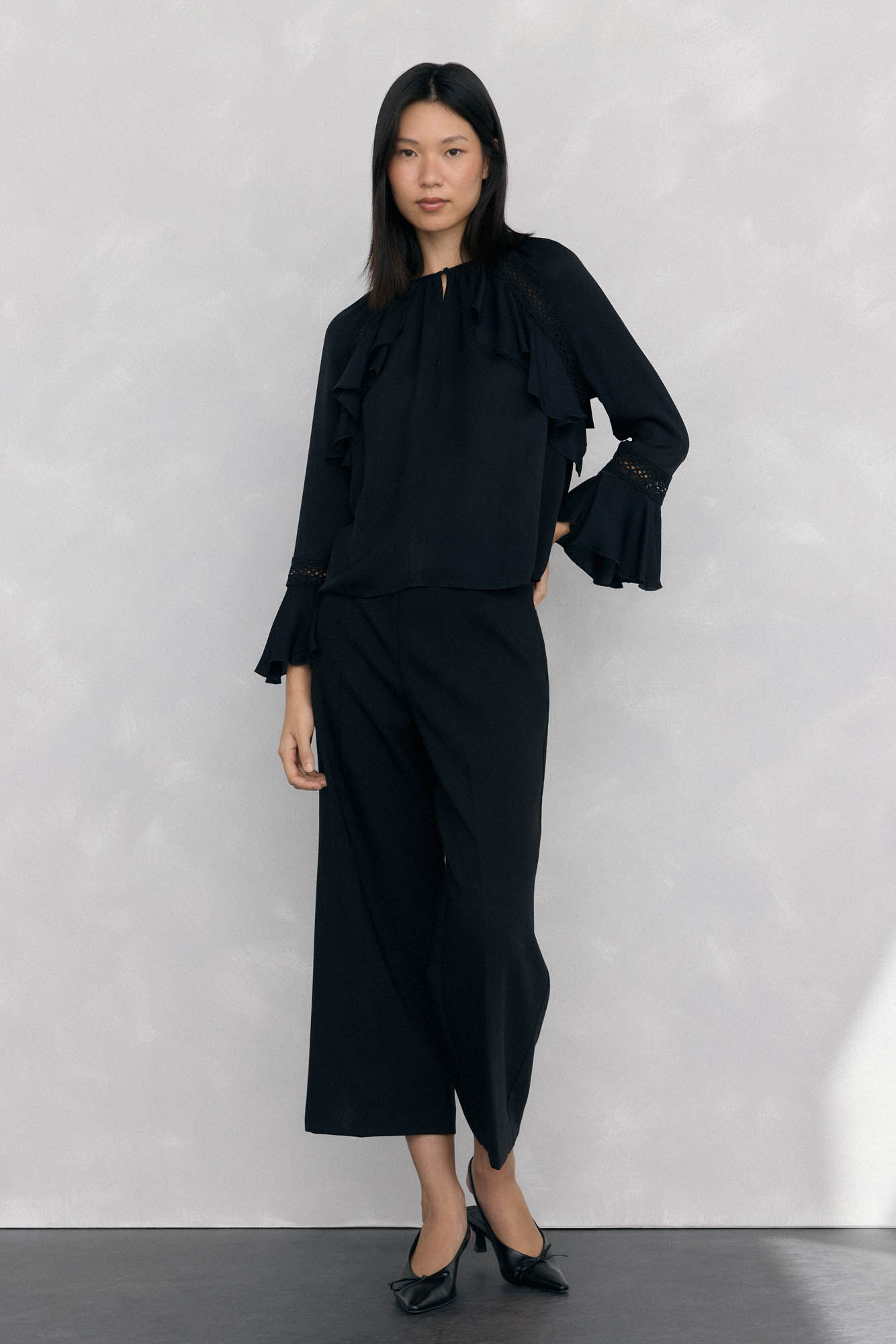 Pedro del Hierro Blusa con volantes y puntilla Negro