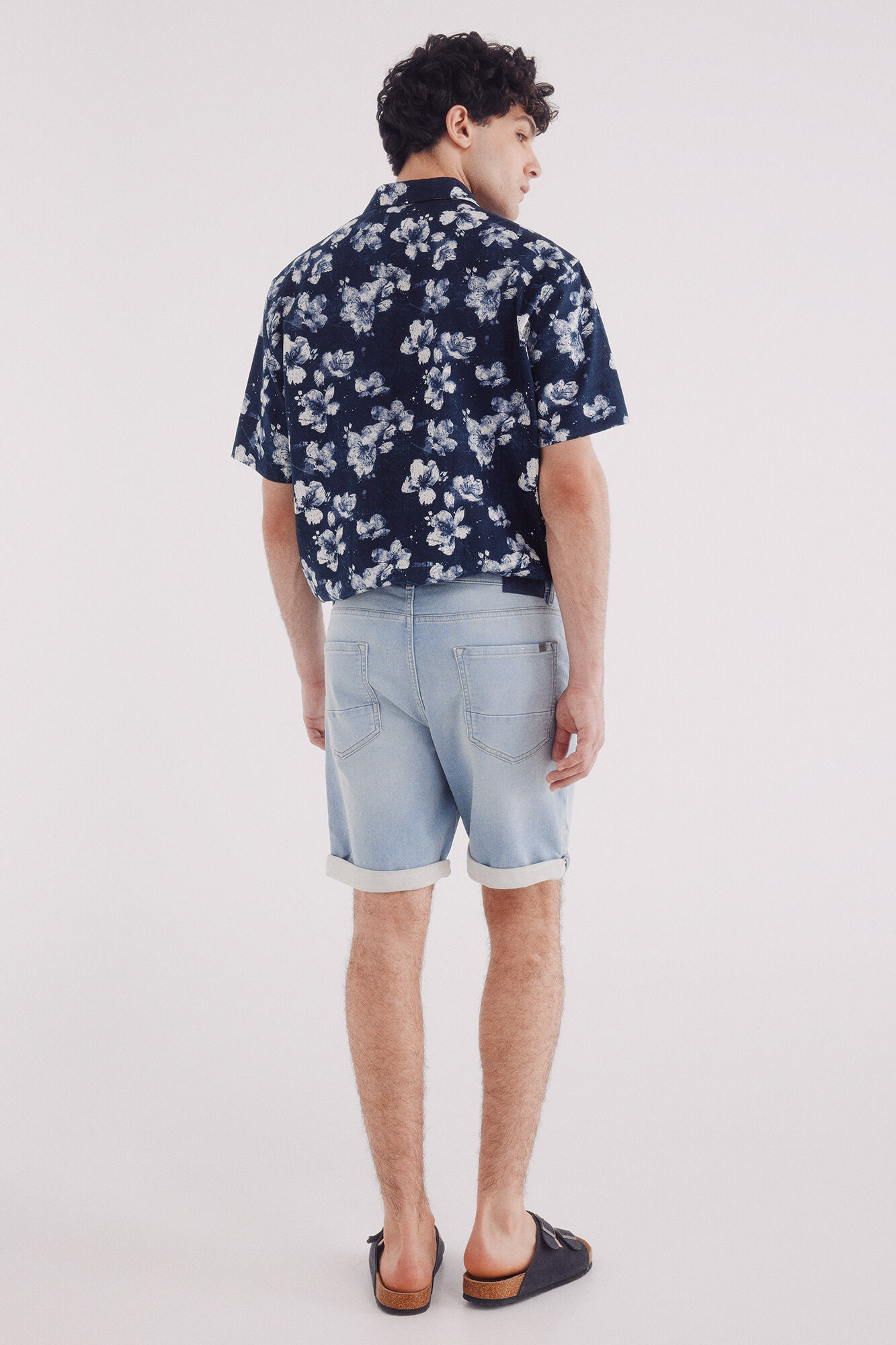 Springfield Bermuda vaquera en knit denim claro slim fit turquesa