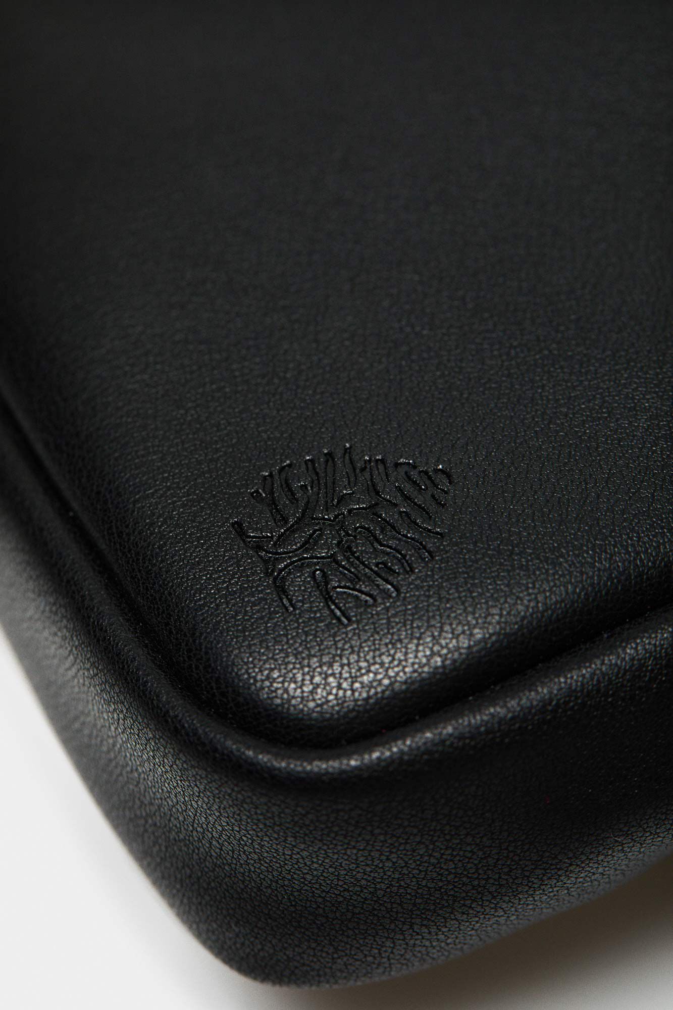 Springfield Bolso mediano cruzado efecto piel negro