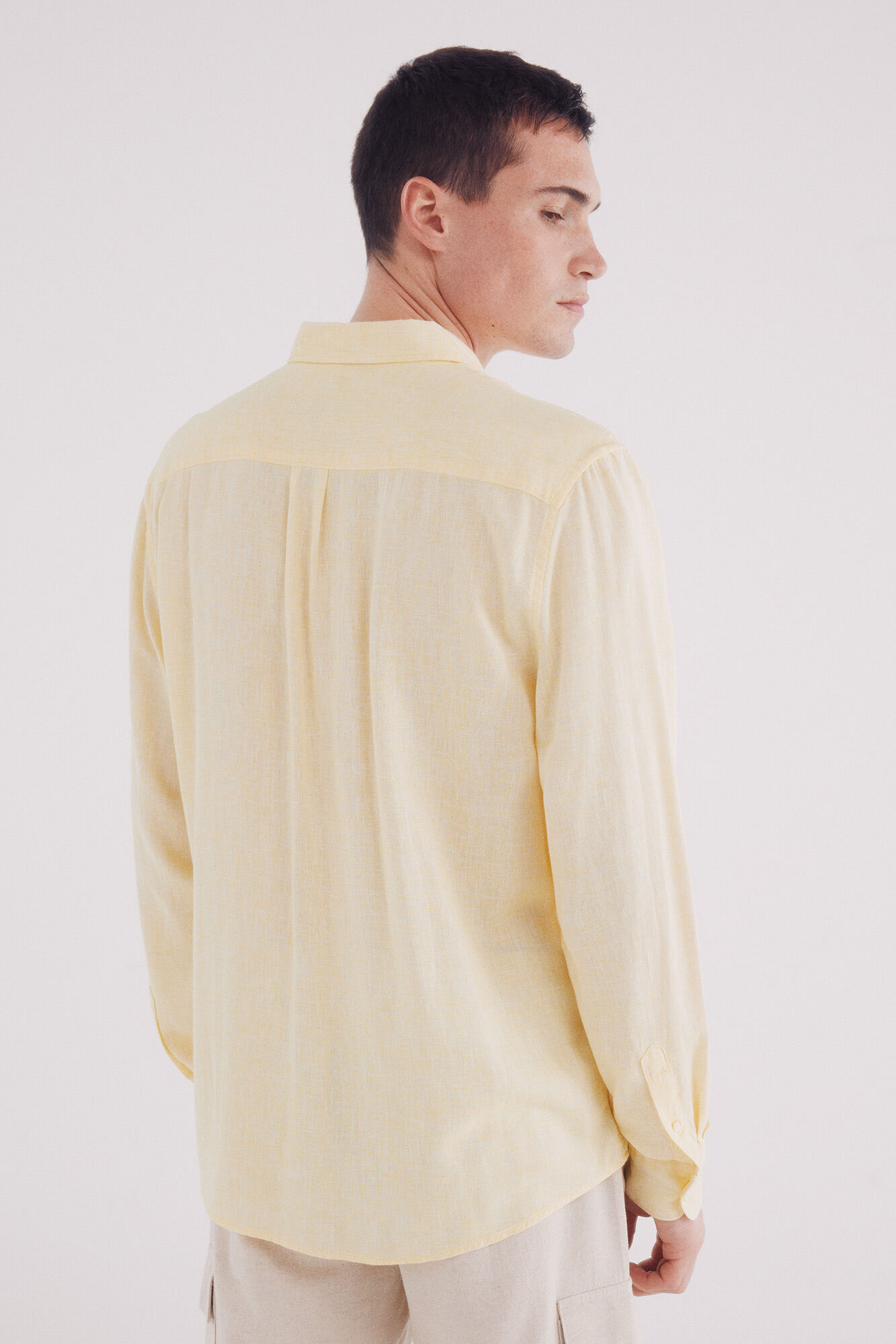 Springfield Camisa polera lino viscosa fil a fil amarillo
