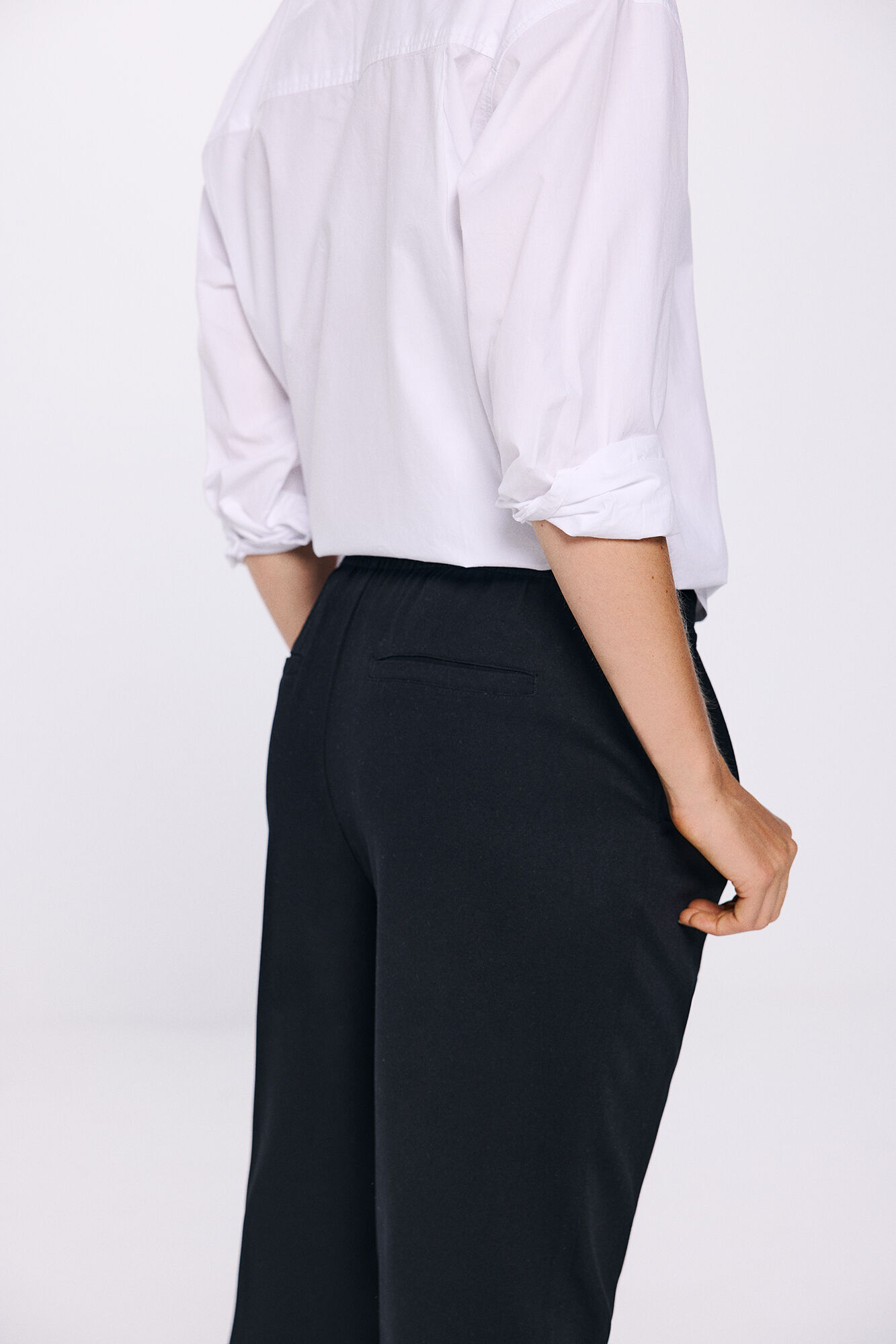 Springfield Pantal&oacute;n jogger fluido negro
