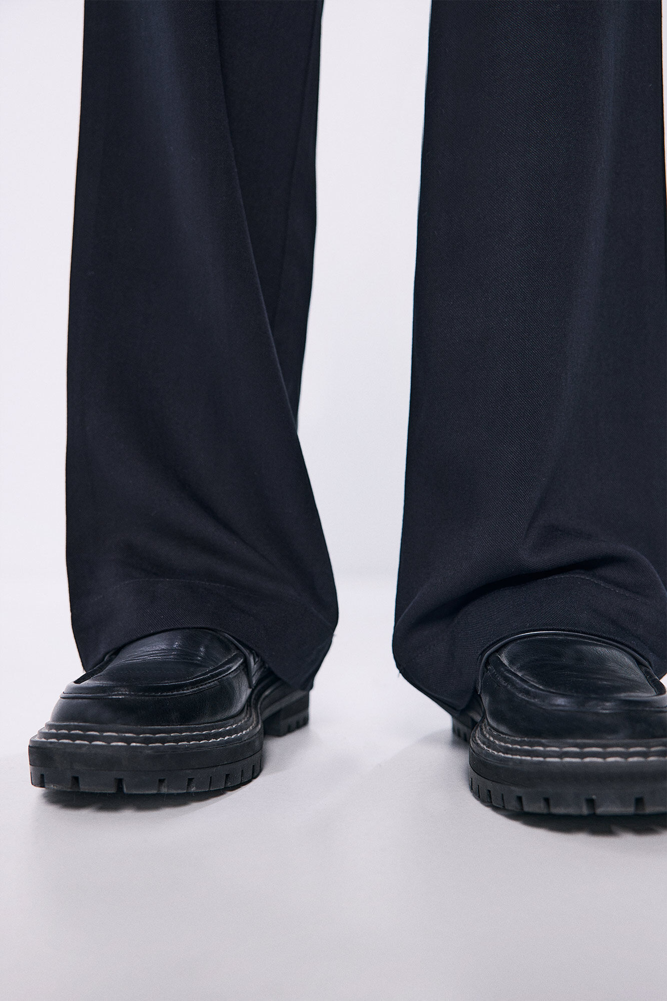 Springfield Pantal&oacute;n cargo fluido negro