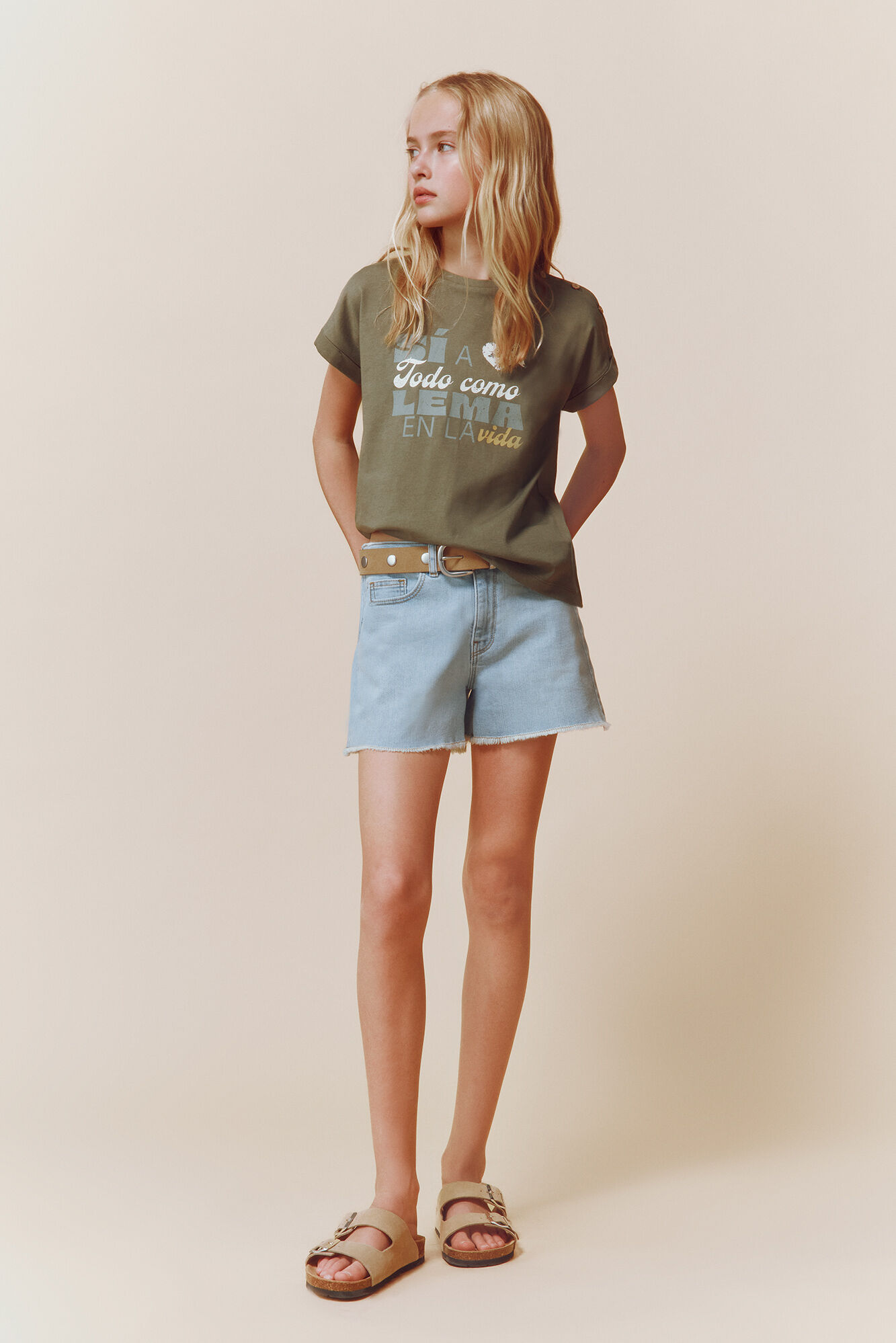 Springfield Kids Playera "S&iacute; a todo como lema en la vida" kaki