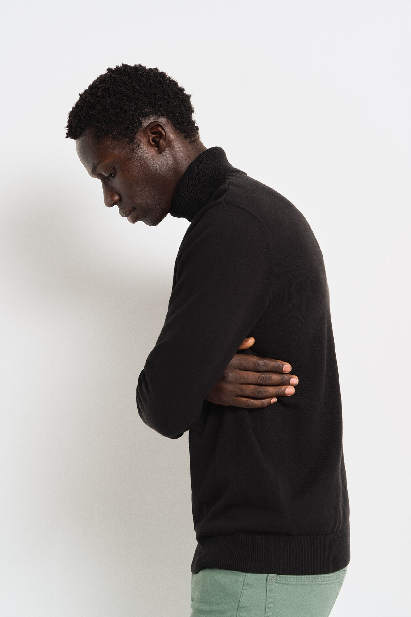 Springfield Su&eacute;ter b&aacute;sico cuello alto negro