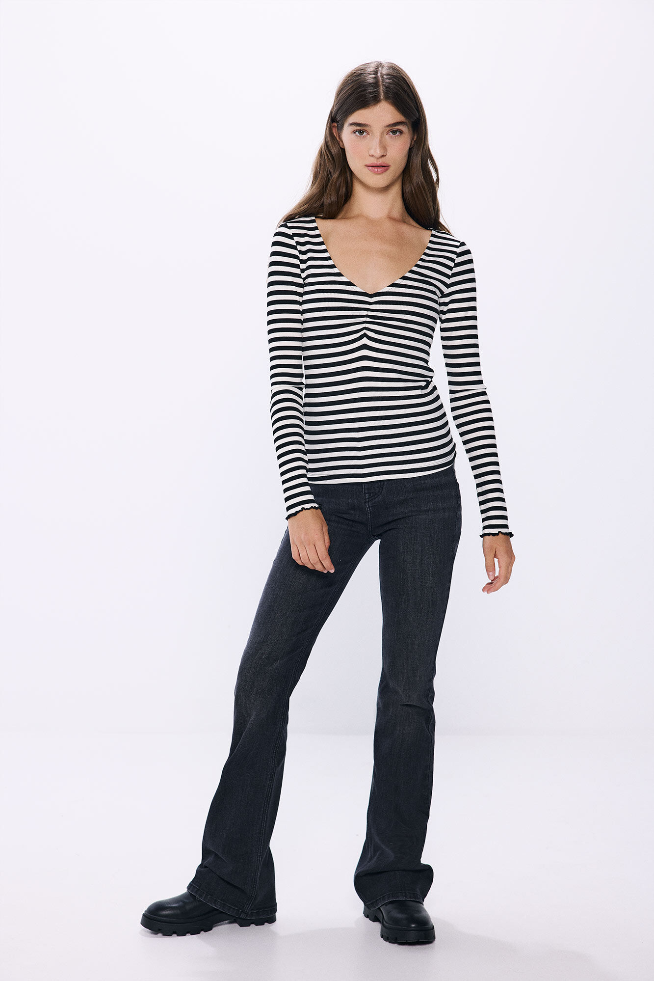 Springfield Playera escote pico frunce negro