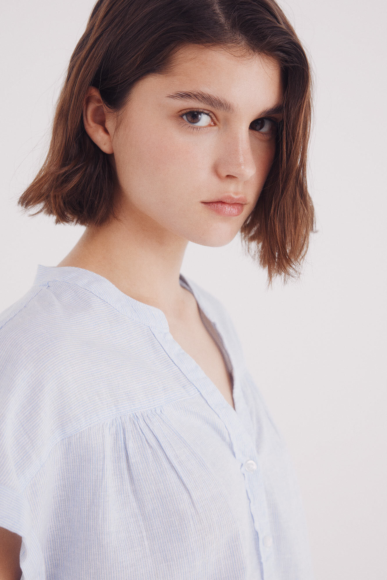 Springfield Blusa escote pico algod&oacute;n lino