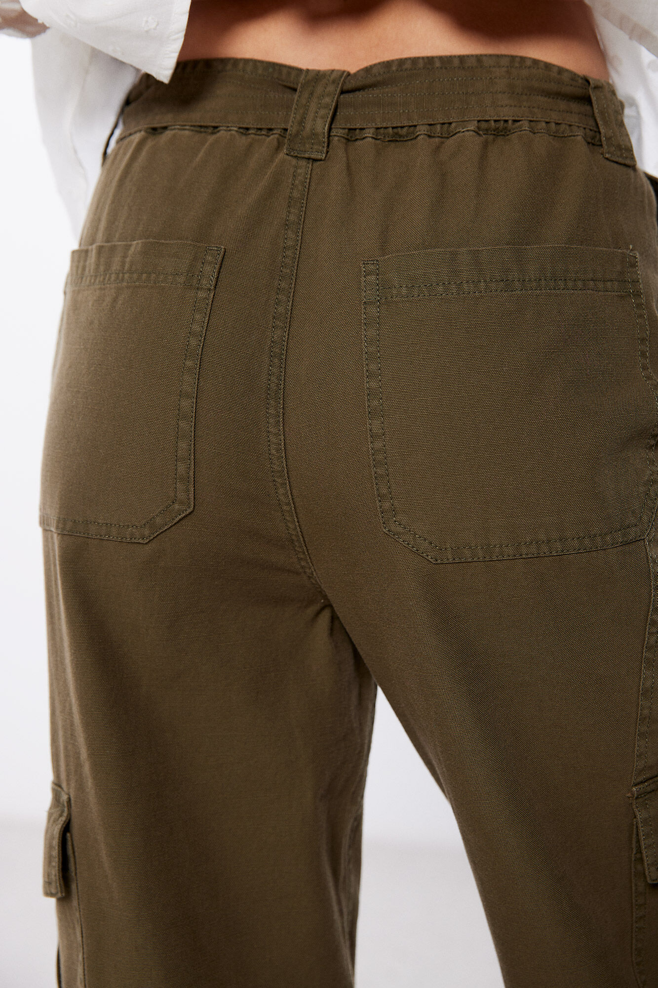 High Spirits Pantal&oacute;n Eleven khaki