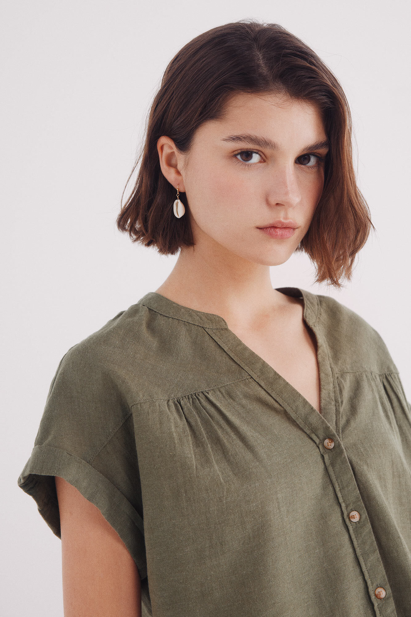 Springfield Blusa escote pico algod&oacute;n lino