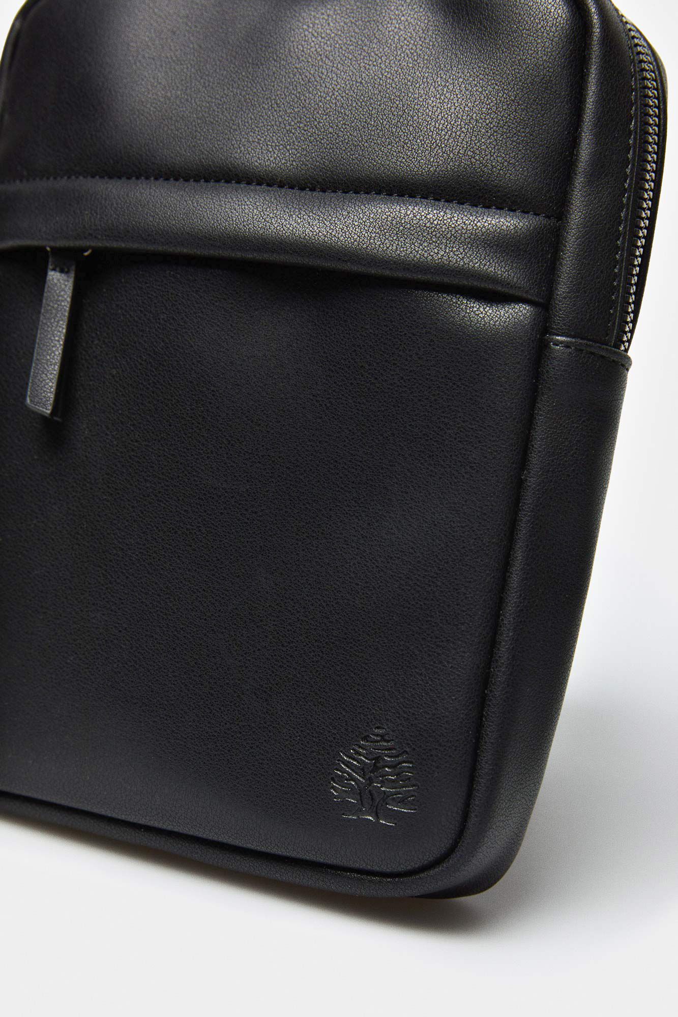 Springfield Bolso mediano cruzado efecto piel negro
