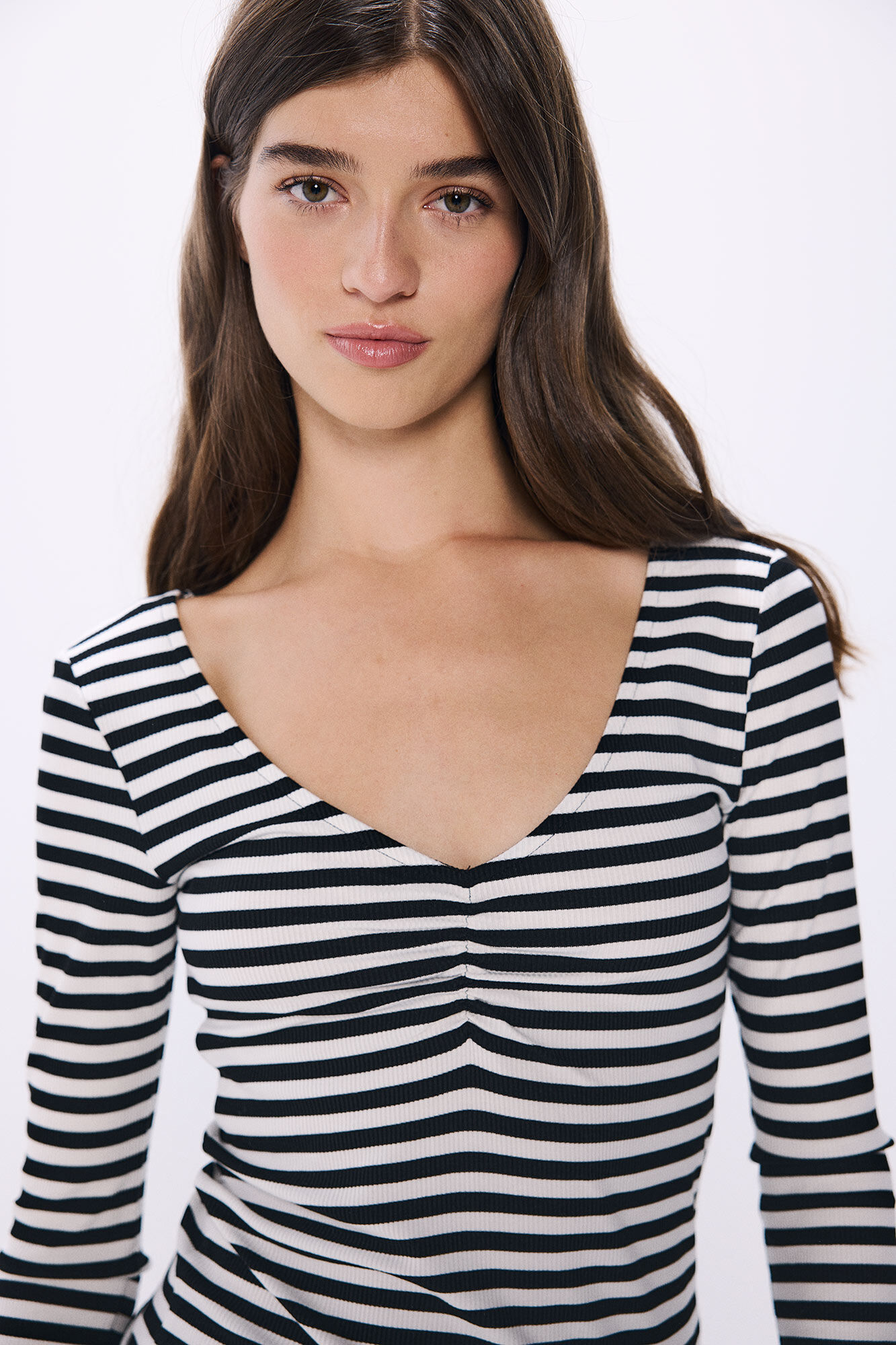 Springfield Playera escote pico frunce negro