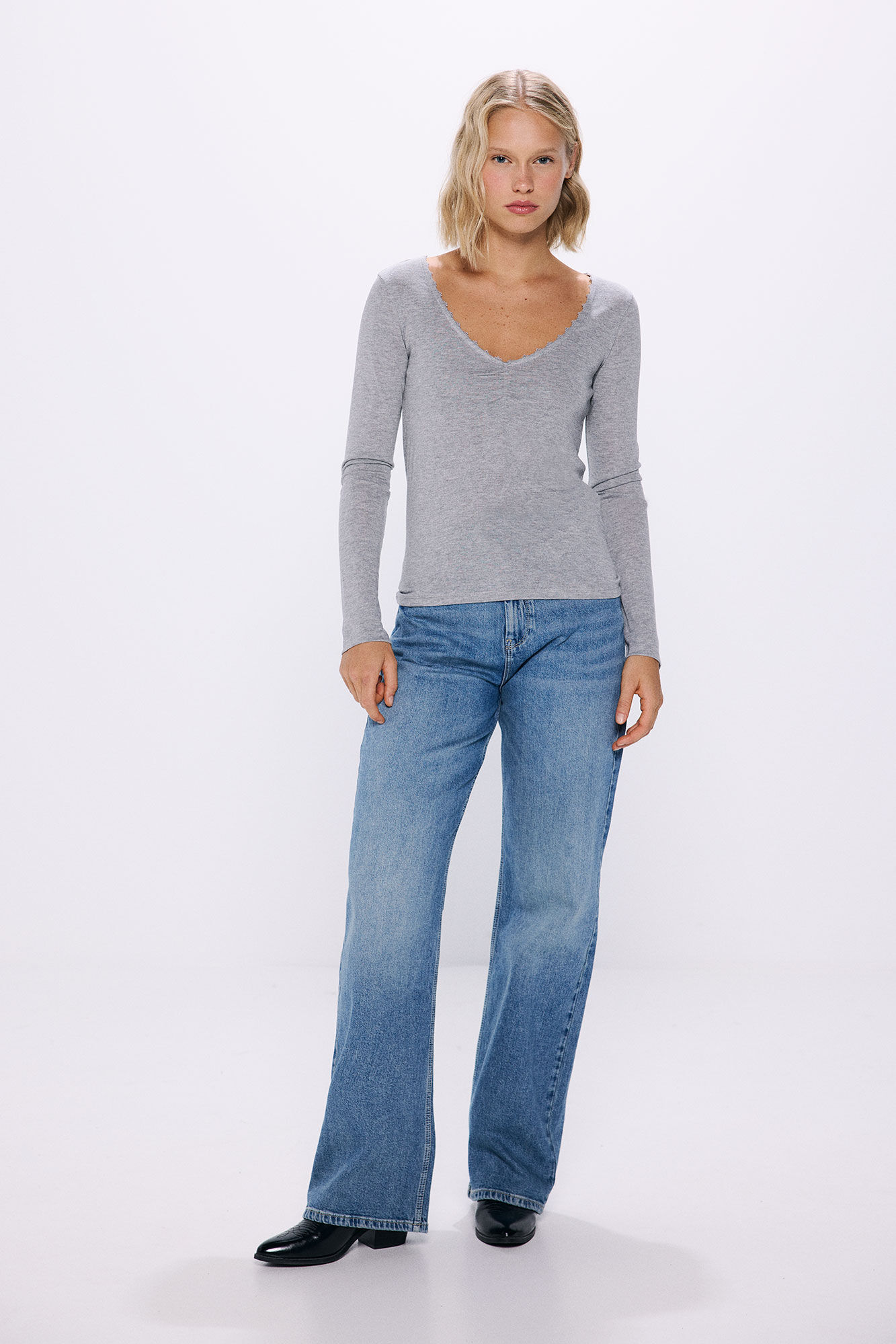 Springfield Playera escote pico lencera gris