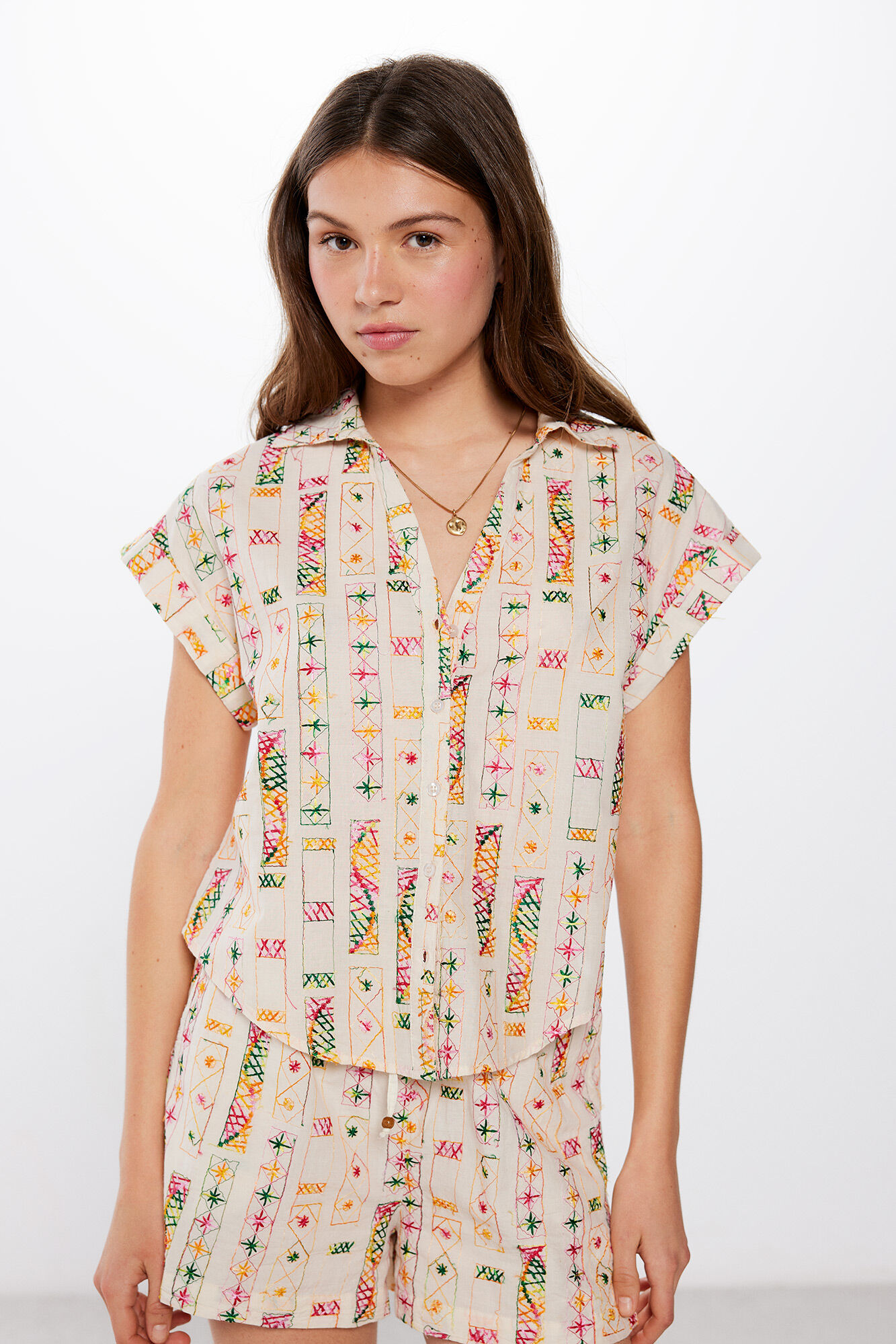 High Spirits Blusa Indie 
