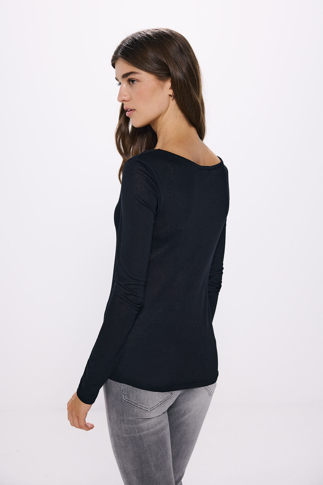 Springfield Playera escote pico lencera negro