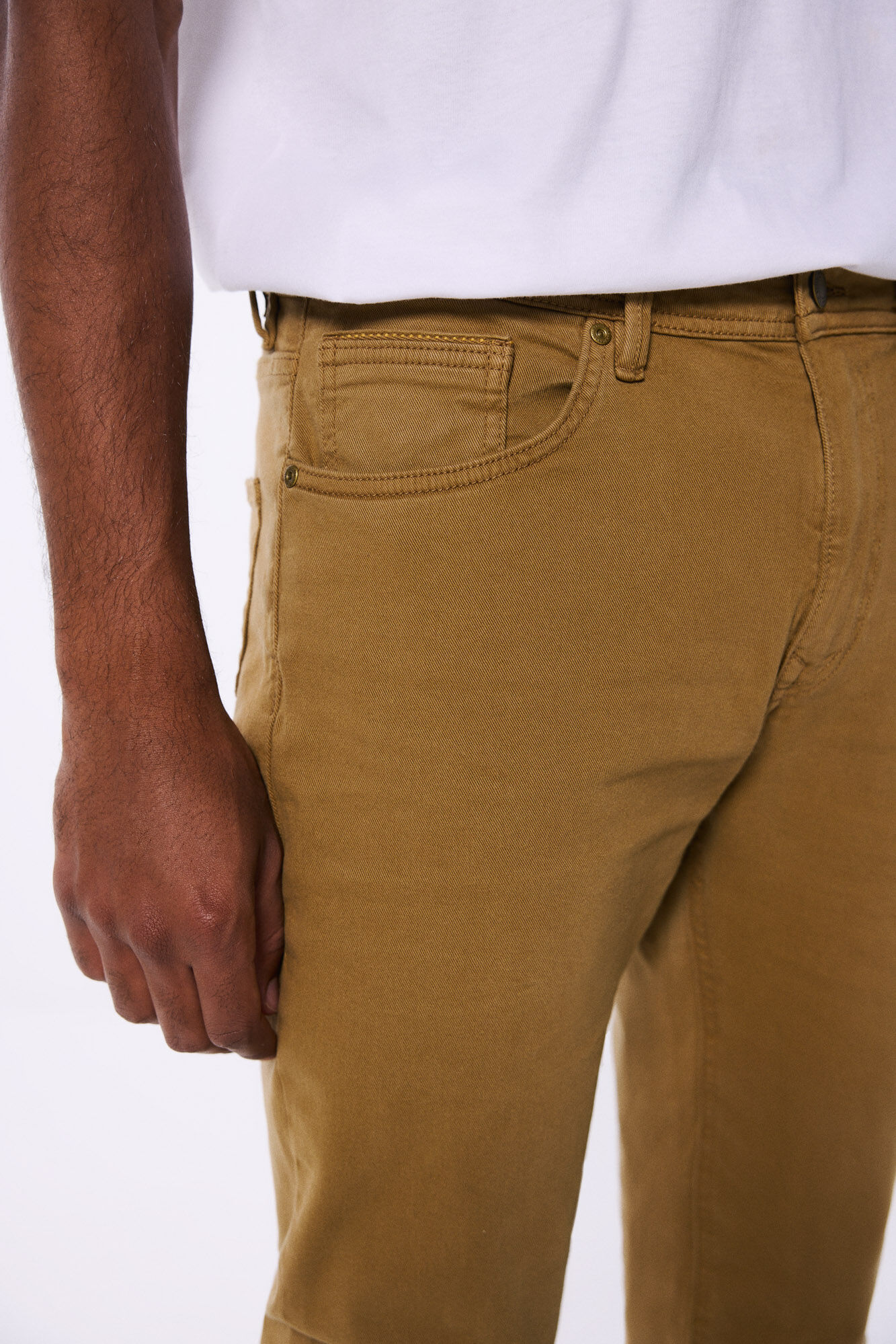 Springfield Pantal&oacute;n color slim fit nude