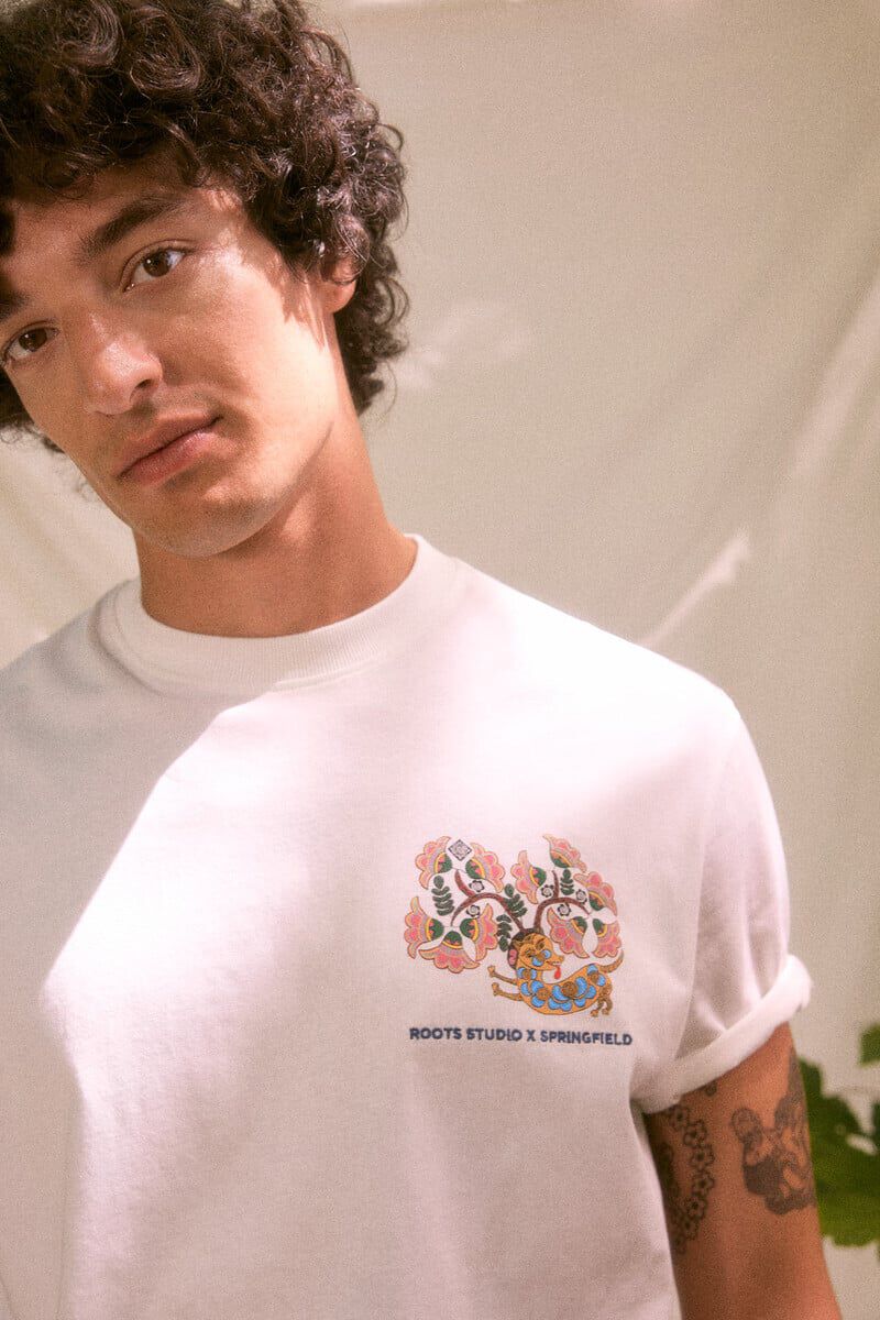Springfield Playera estampado multicolor "Roots Studio"