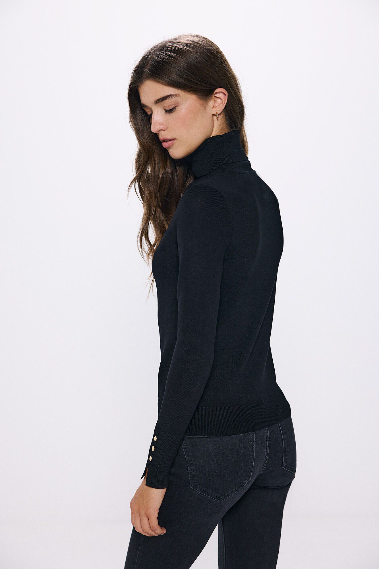 Springfield Su&eacute;ter cuello alto botones pu&ntilde;o negro
