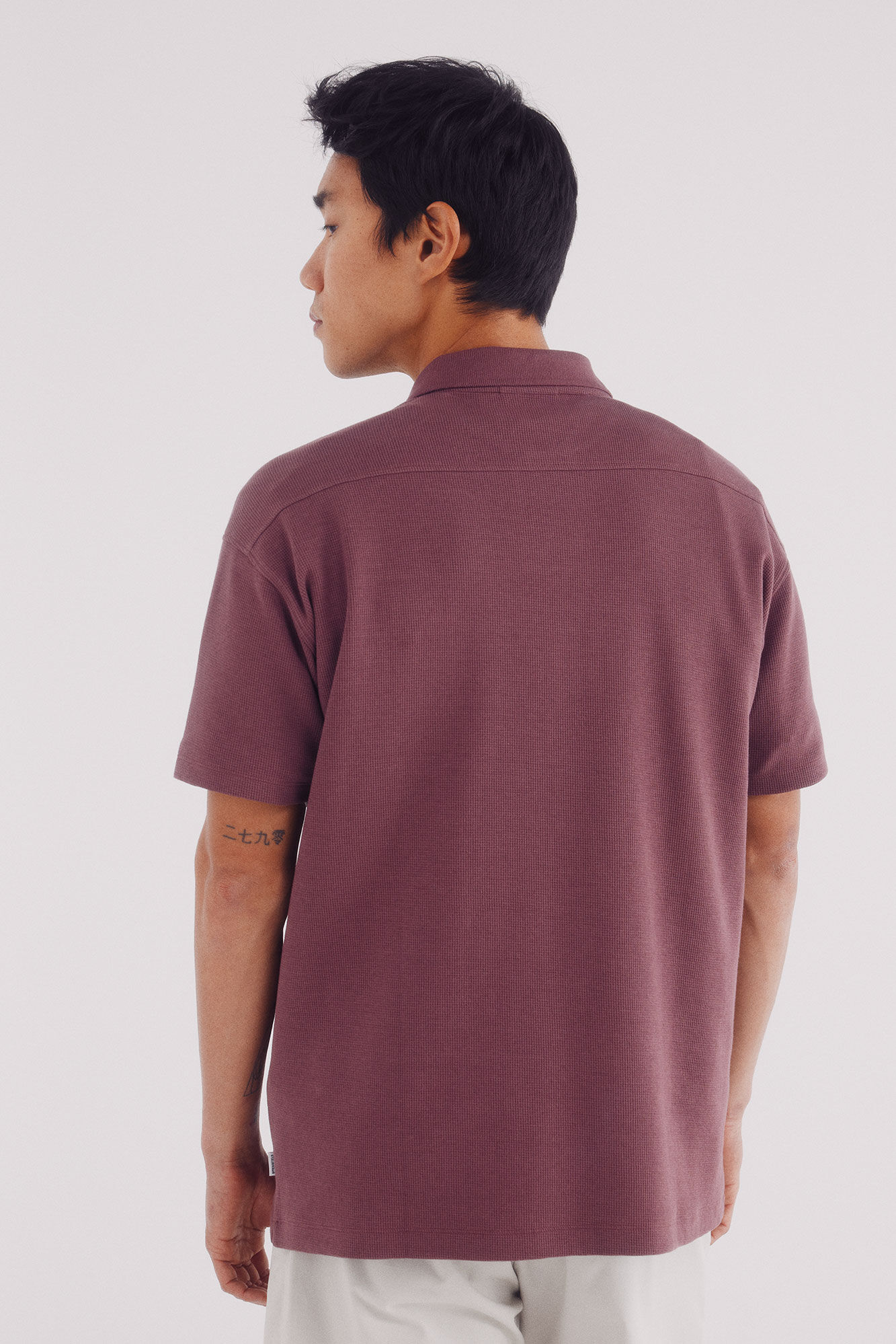 Springfield Polo estructura waffle regular fit p&uacute;rpura