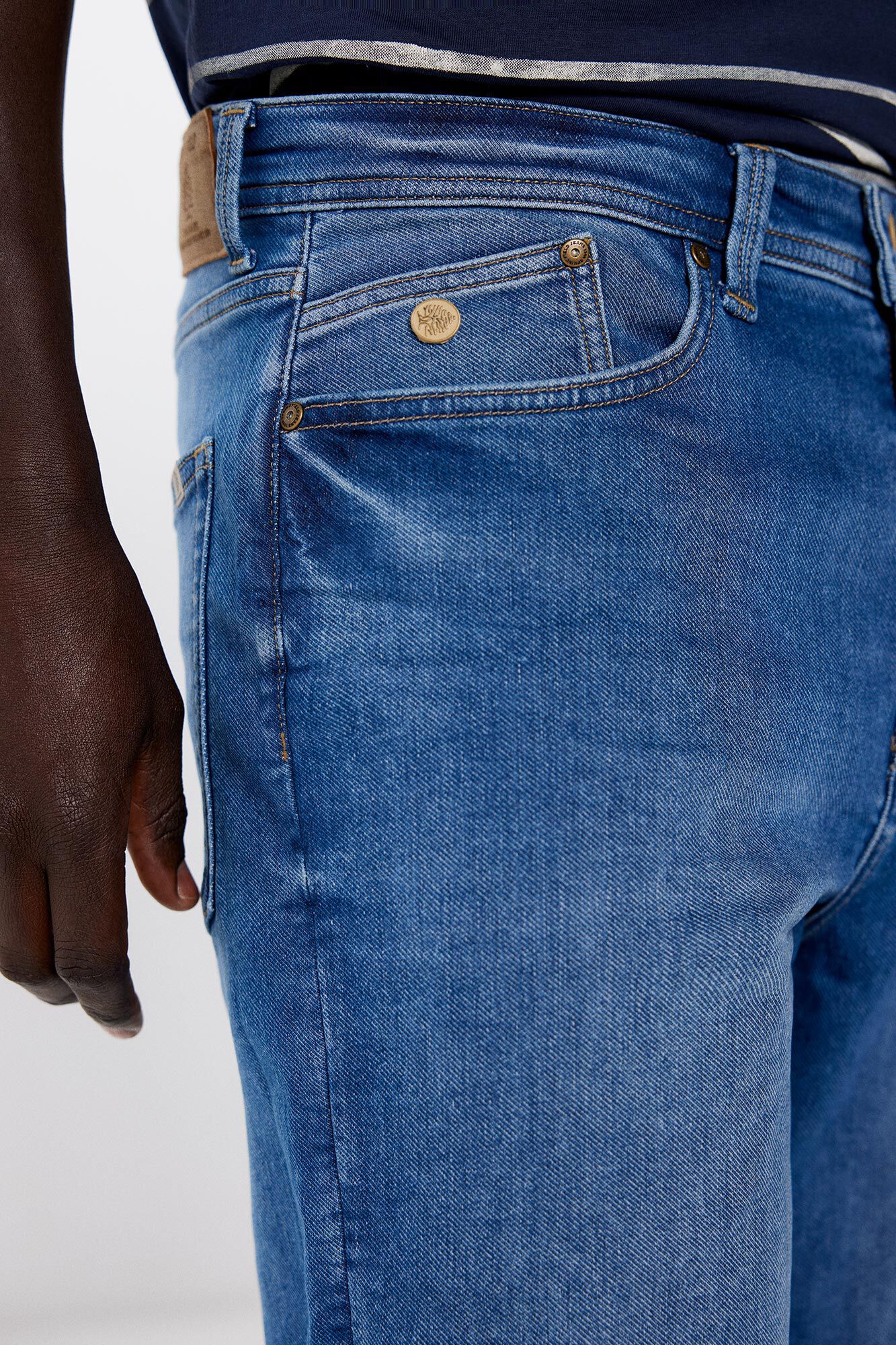 Springfield Bermuda en knit denim azulado