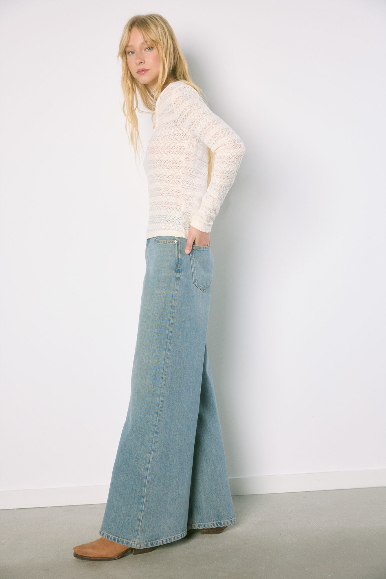 High Spirits 0017 JEANS RECTOS