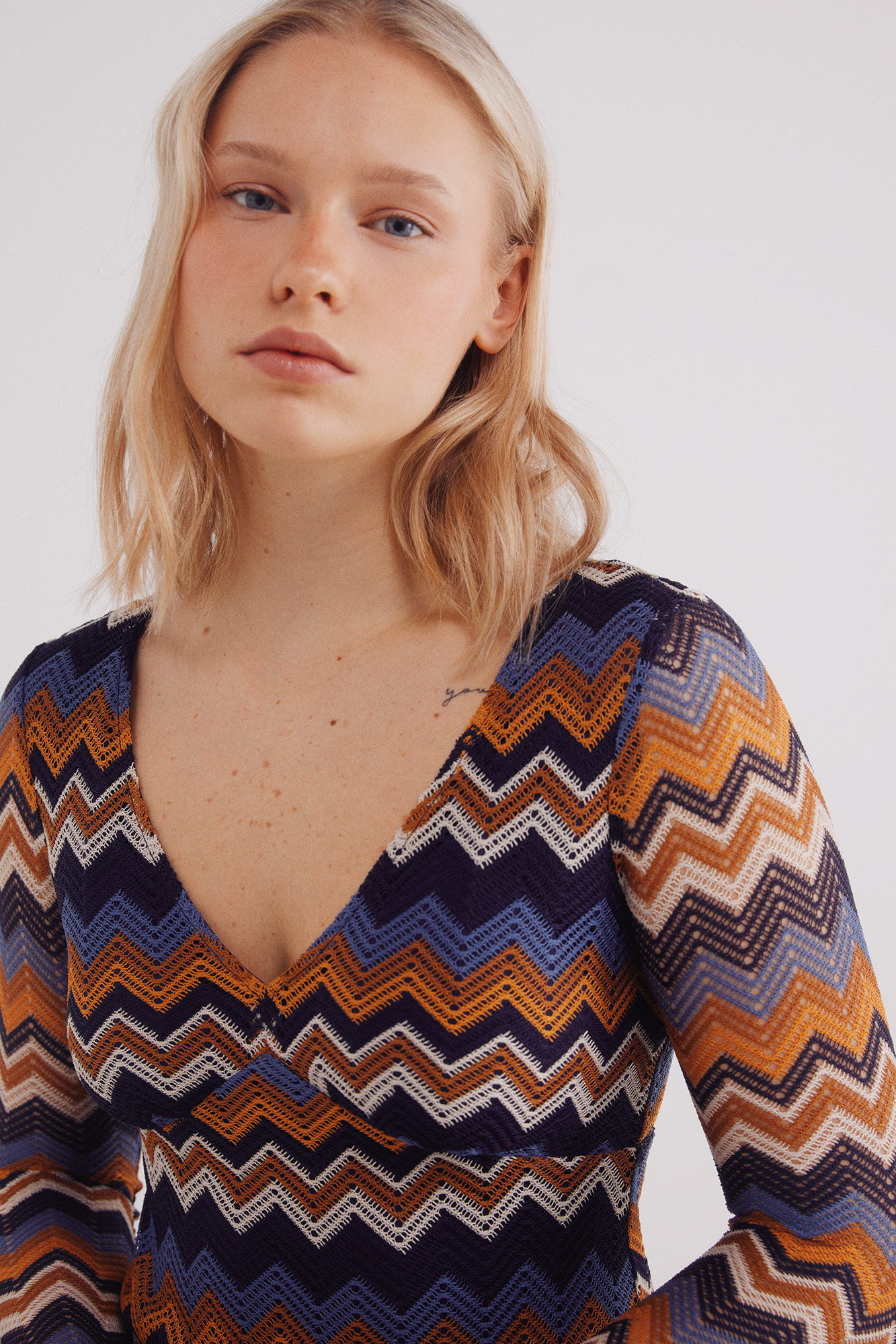 Springfield Vestido zigzag crochet marino