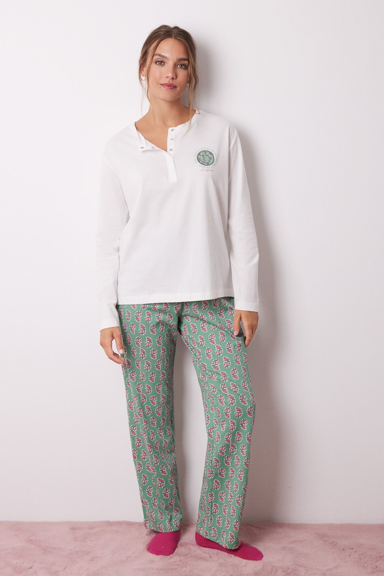 Women'secret Pijama larga 100% algod&oacute;n flores Smiley