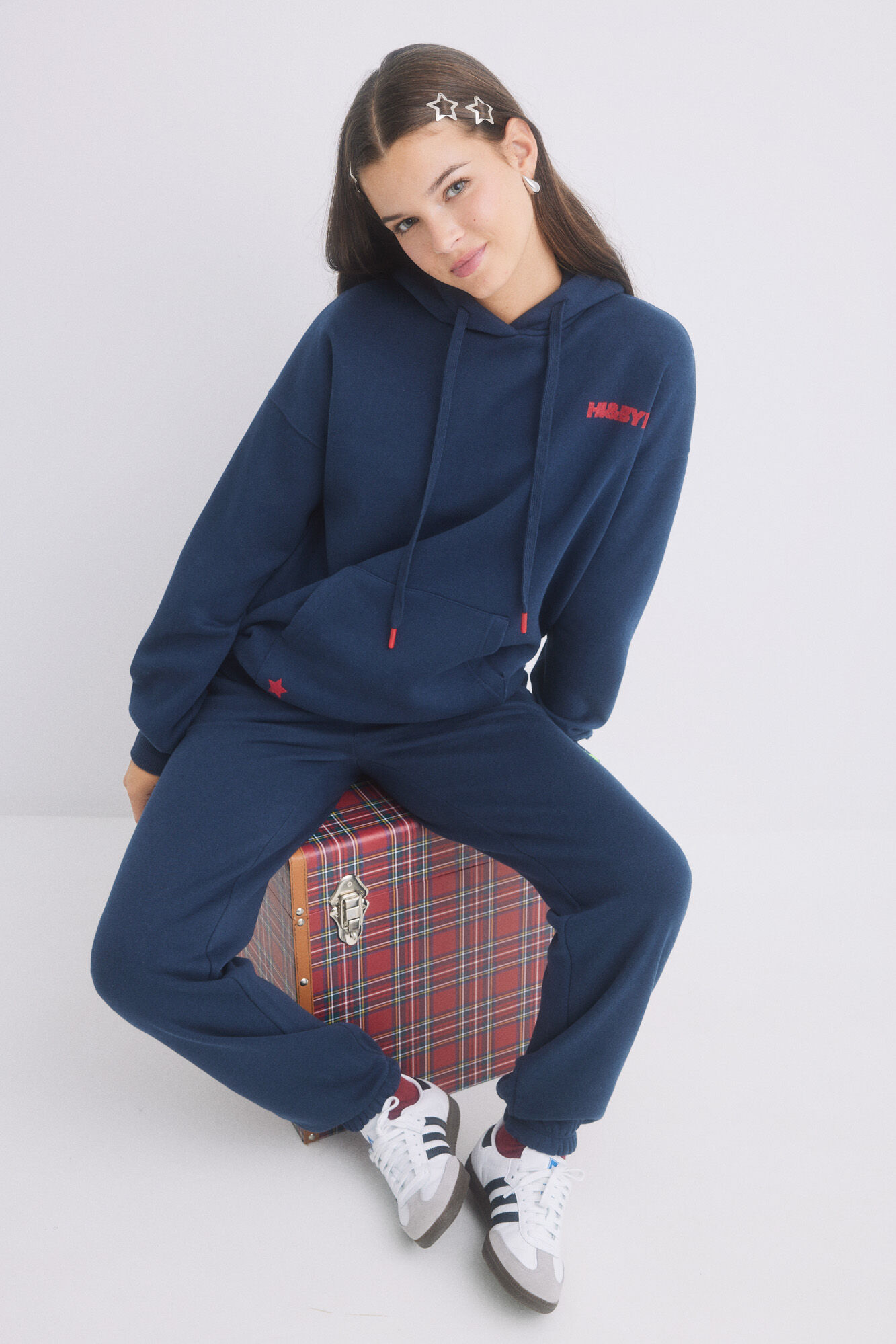HI&BYE Pantal&oacute;n jogger felpa azul navy