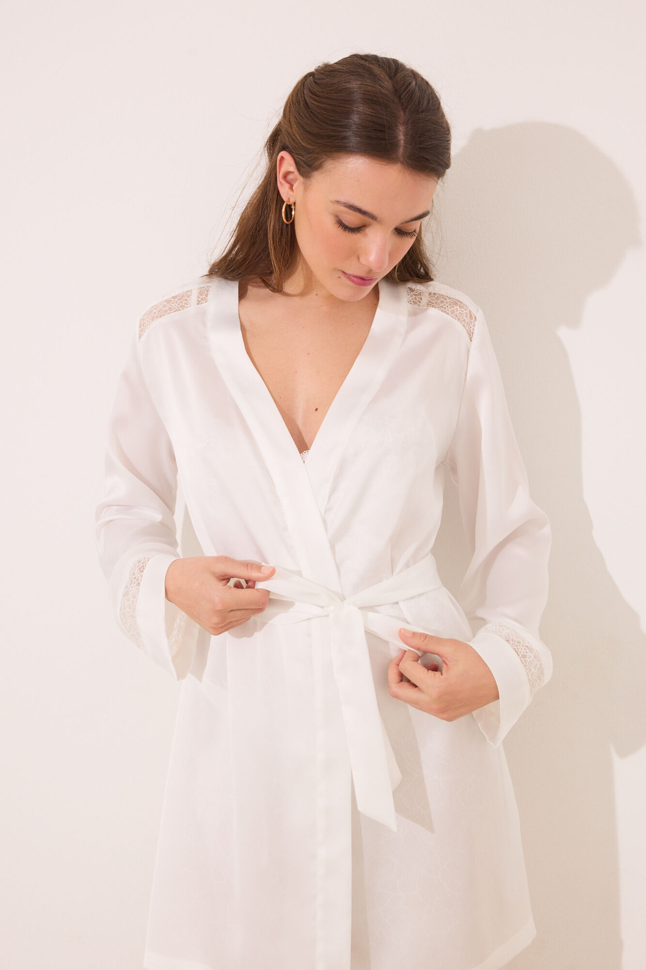 Women'secret Bata midi sat&iacute;n blanca marfil