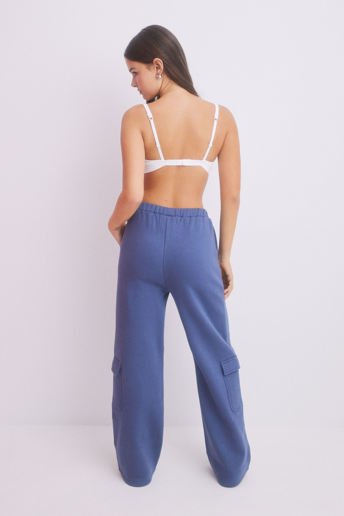 HI&BYE Pantal&oacute;n flare cargo felpa azul azul