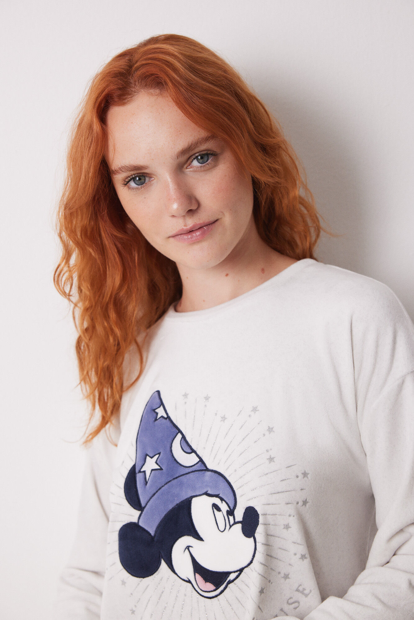 Women'secret Camis&oacute;n corto terciopelo Mickey gris