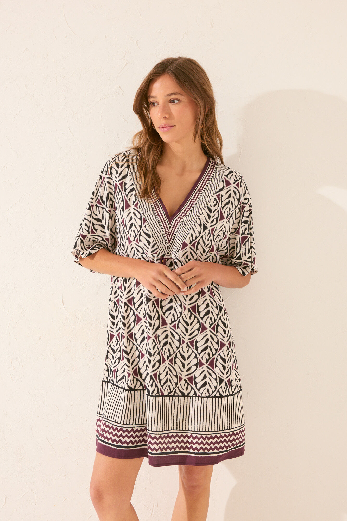 Women'secret Playera de dormir midi con estampado de hojas p&uacute;rpura