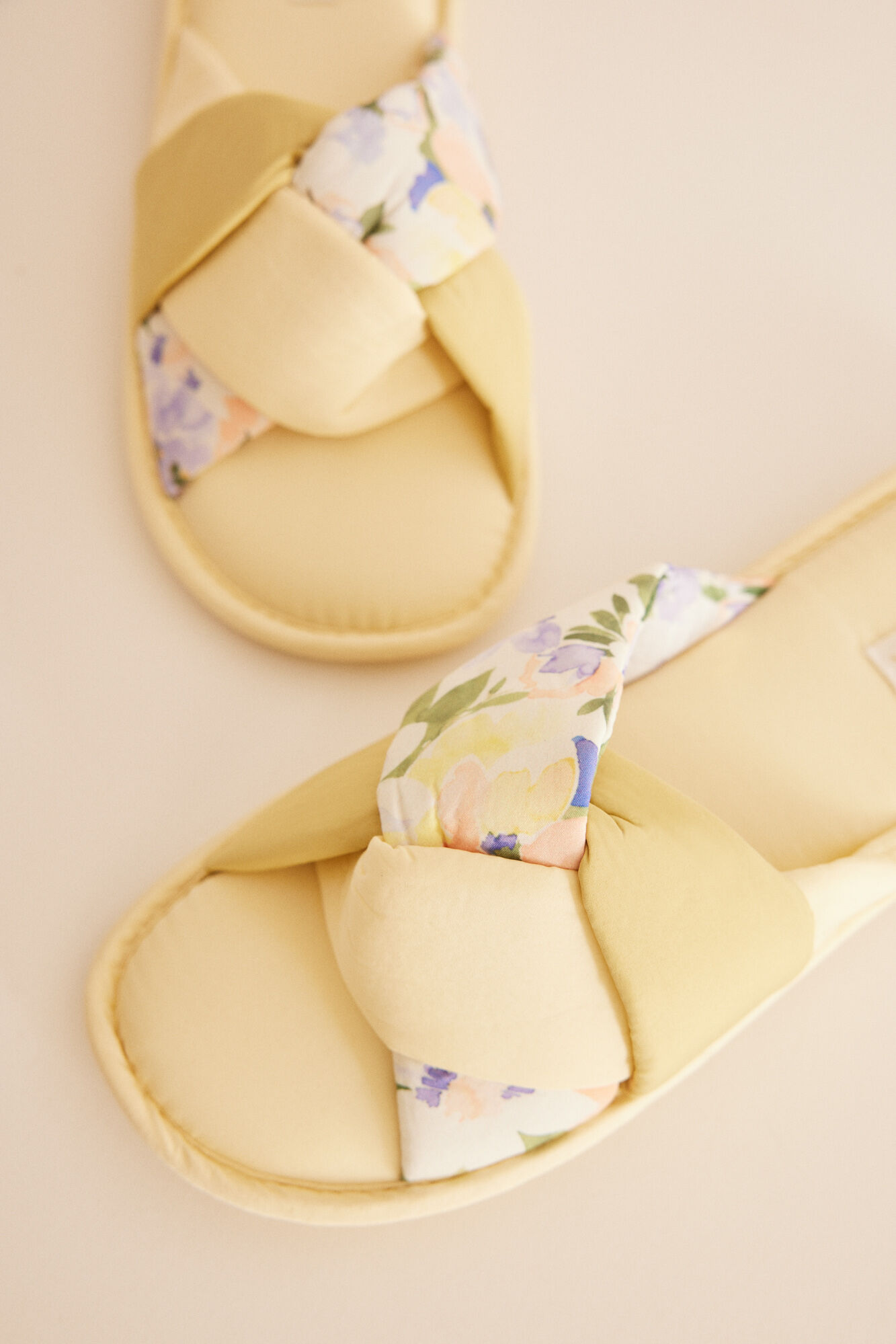 Women'secret Pantuflas casa tiras cruzadas amarillo