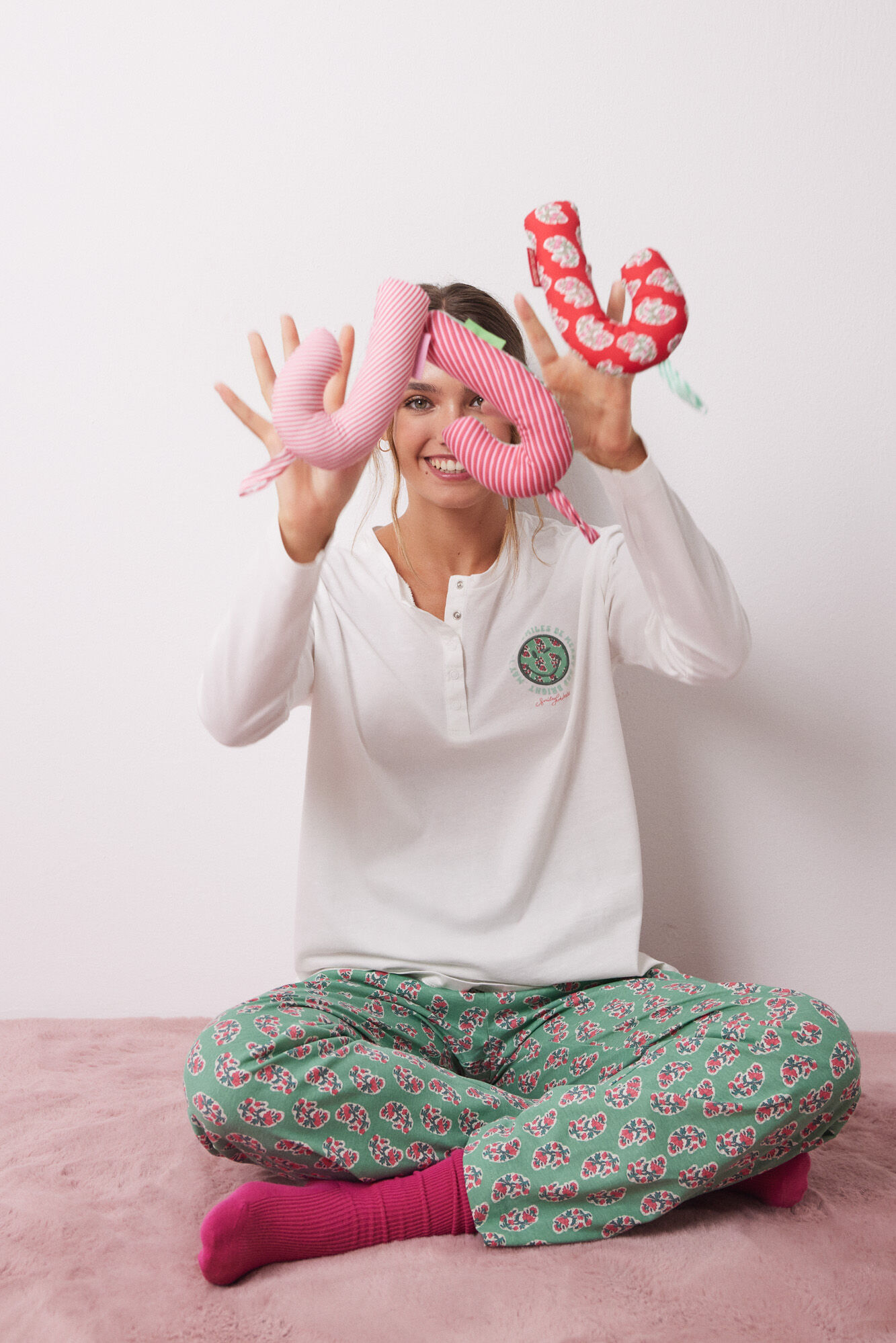 Women'secret Pijama larga 100% algod&oacute;n flores Smiley