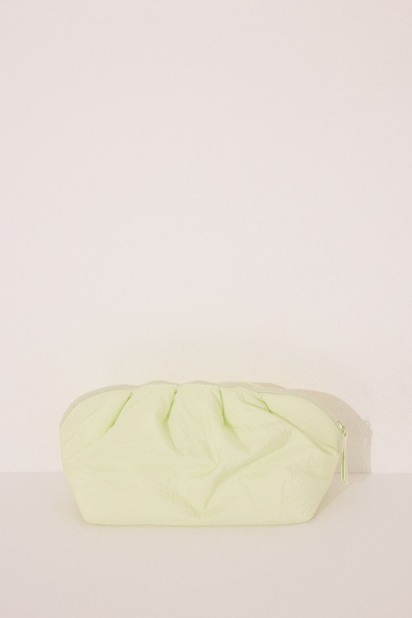 Women'secret Neceser de nube en color verde lima verde