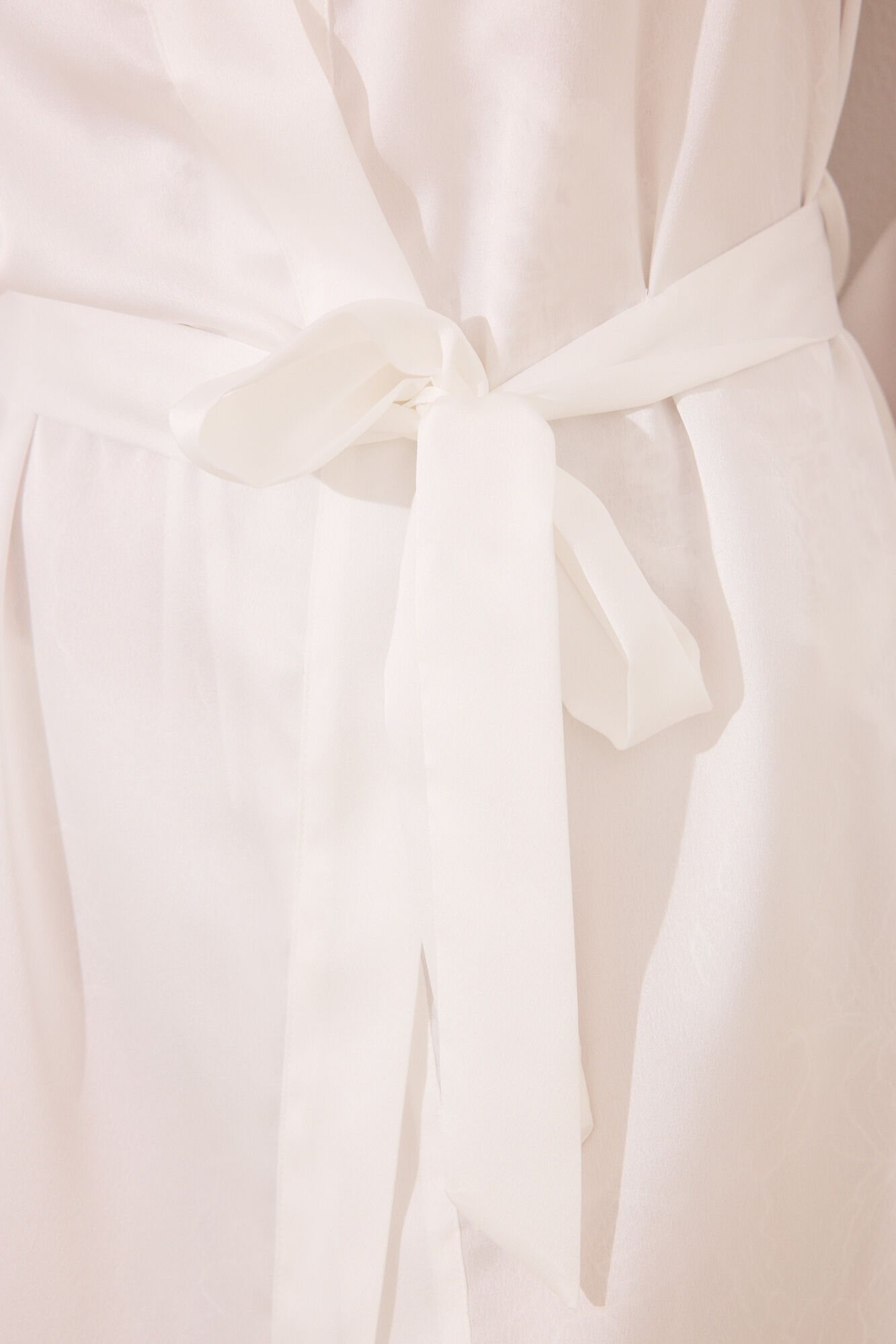Women'secret Bata midi sat&iacute;n blanca marfil